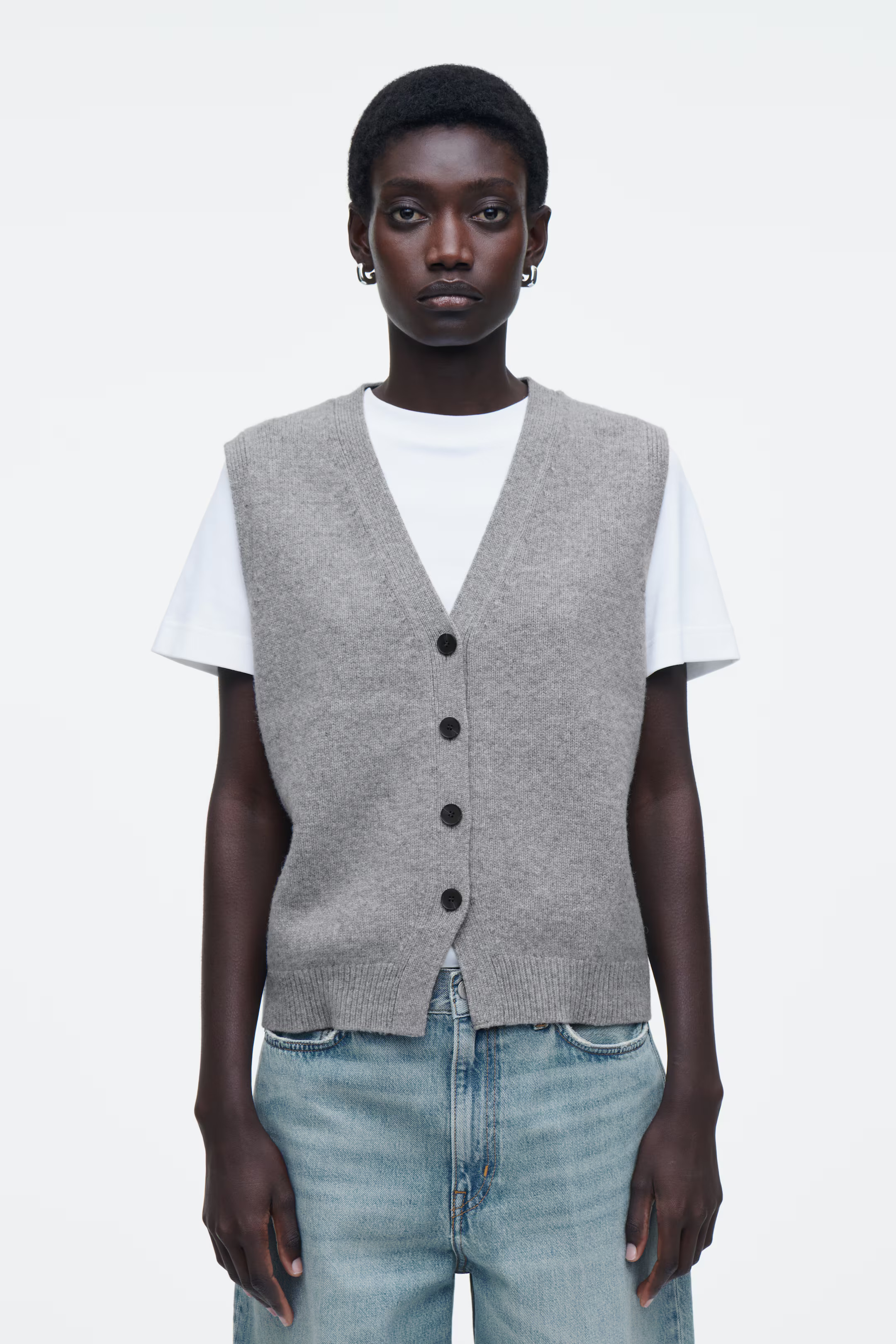 V-NECK MERINO WOOL WAISTCOAT | H&M (UK, MY, IN, SG, PH, TW, HK)