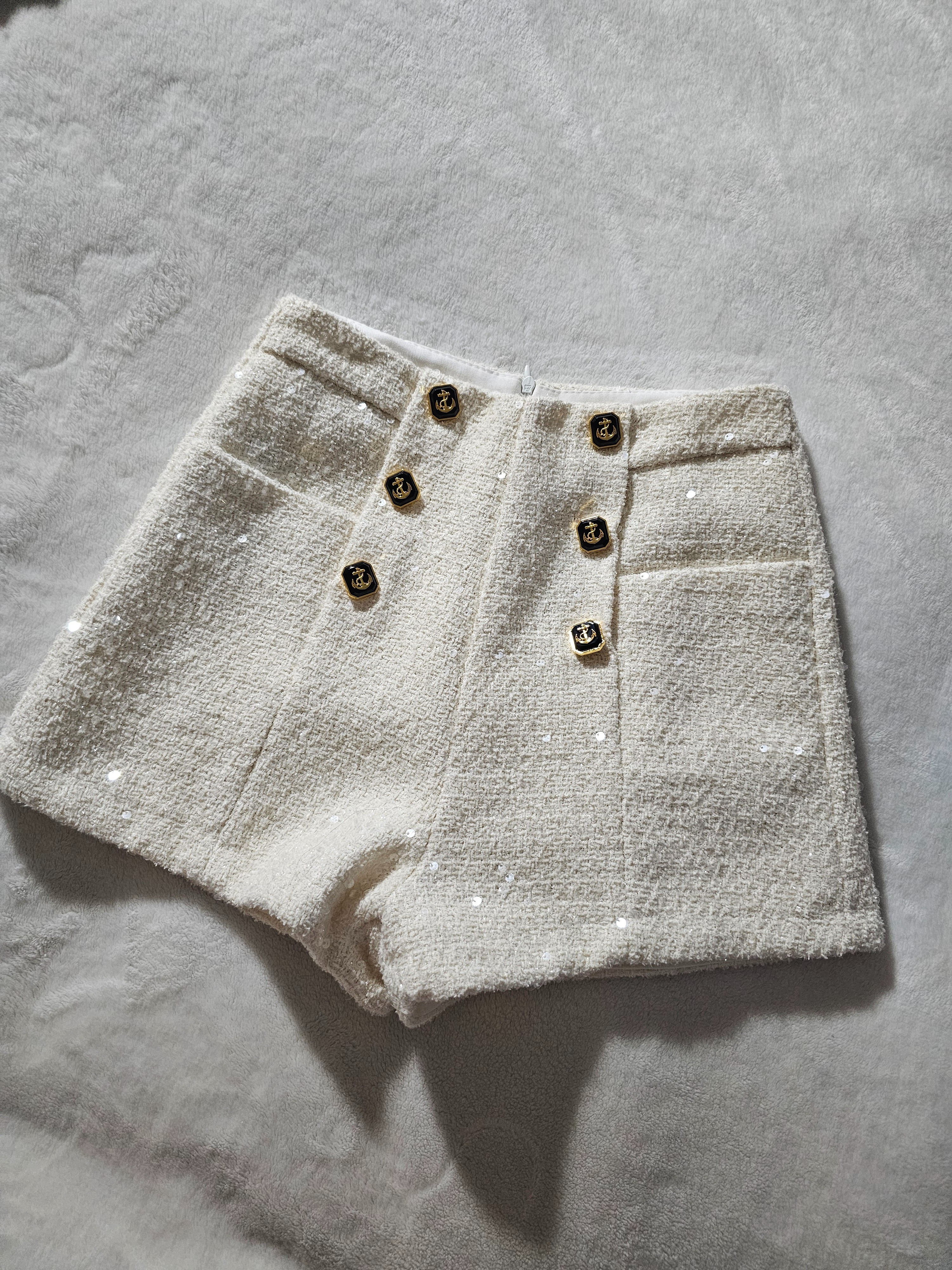 Yes, please! 

#LTKSpringSale #LTKSeasonal #LTKsalealert