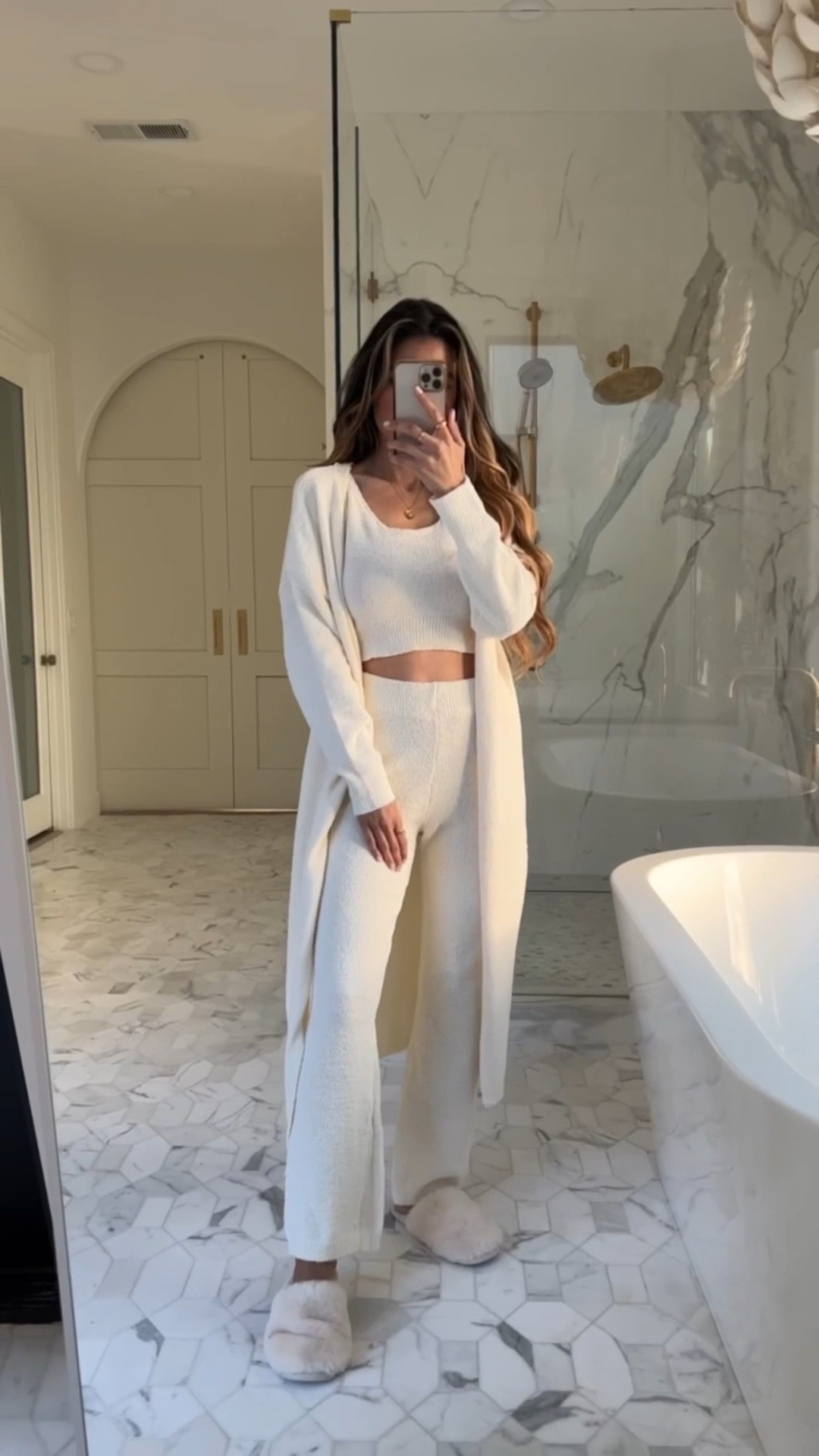 Scroll to shop!! Follow for more!!! Xo! ✨

#LTKootd #LTKmomlife #LTKdayinmylife