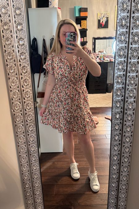 Sharing my outfits for our trip to Italy!
Love this Anthropologie dress and Tory Burch white sneakers!

Perfect for summer and vacation!

#summer #summerdress #vacation #vacationdress #summerstyle #anthropologie #toryburch #travel #travelstyle #myanthropologie #anthropologiestyle #italy 


#LTKStyleTip #LTKSeasonal #LTKTravel