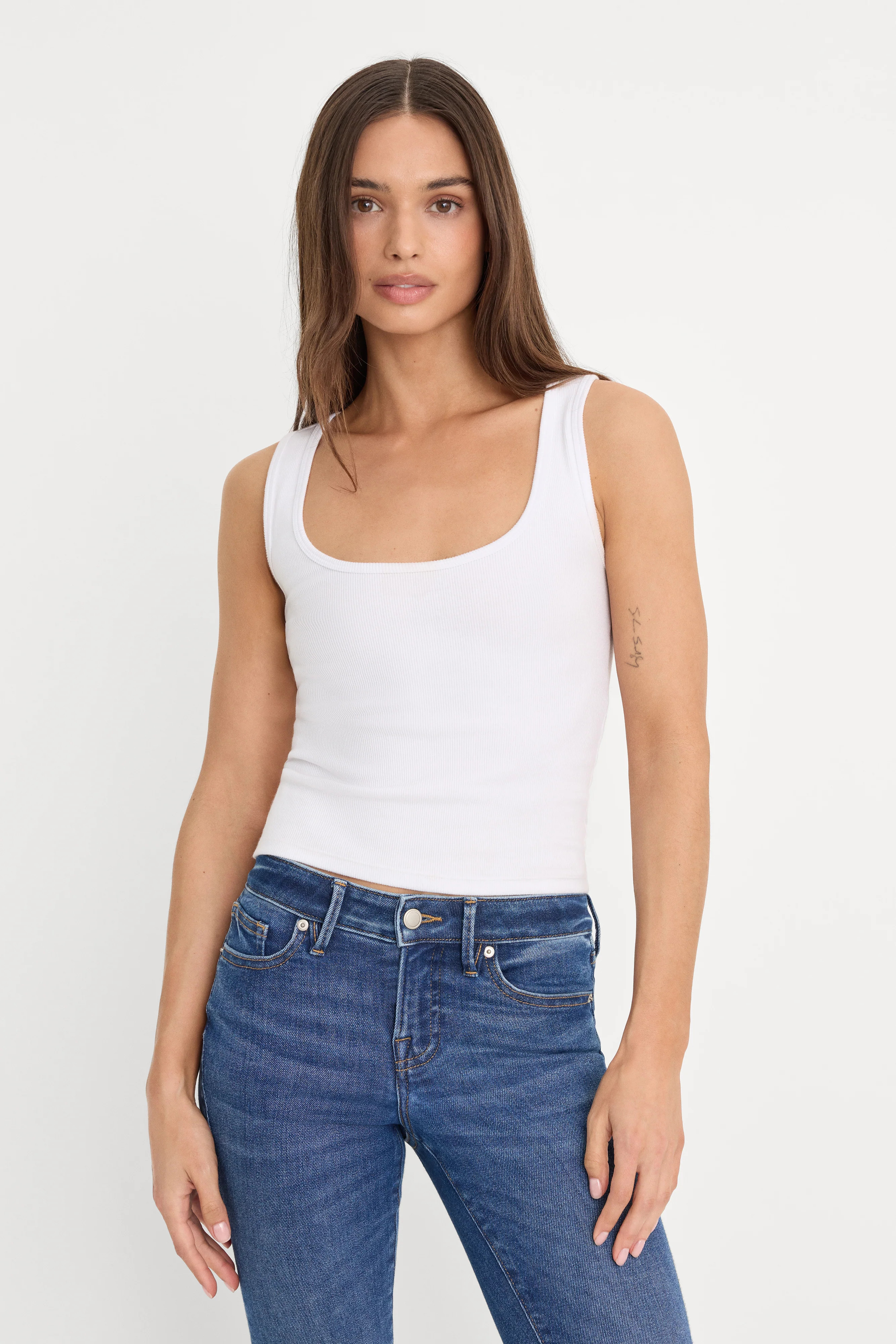 MICRO RIB TANK TOP | WHITE001 | Good American