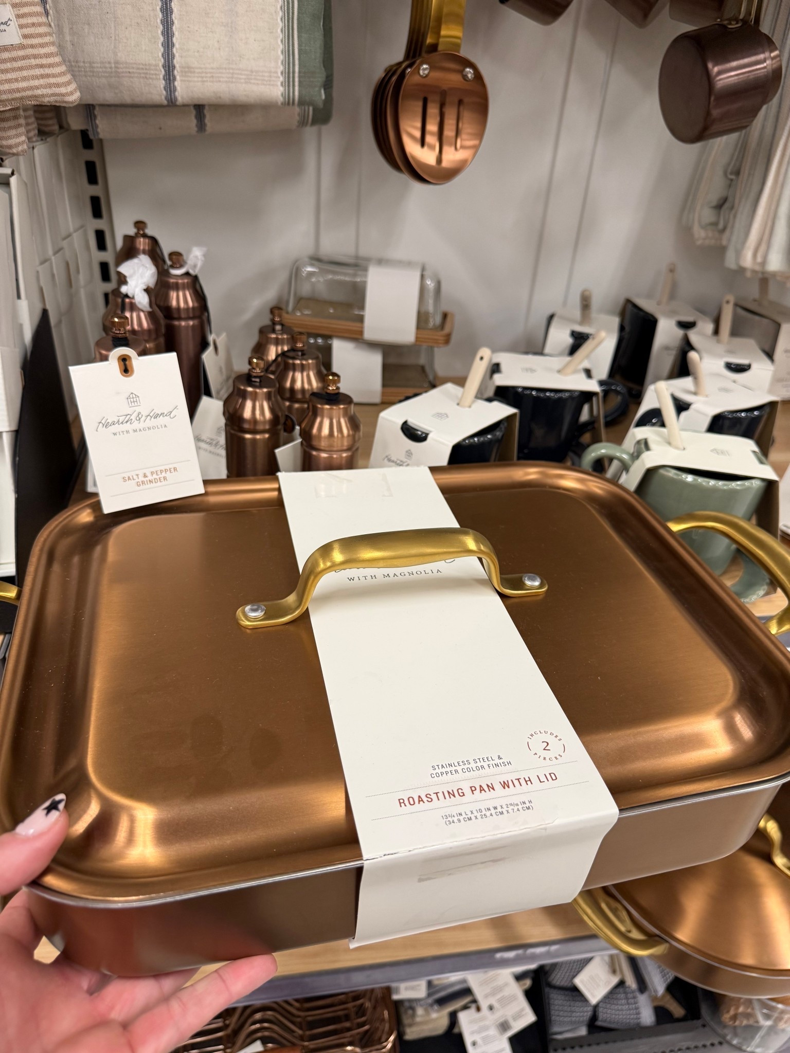 New gorgeous roasting pan looks like pottery barn and Williams Sonoma 

#LTKGiftGuide #LTKHome