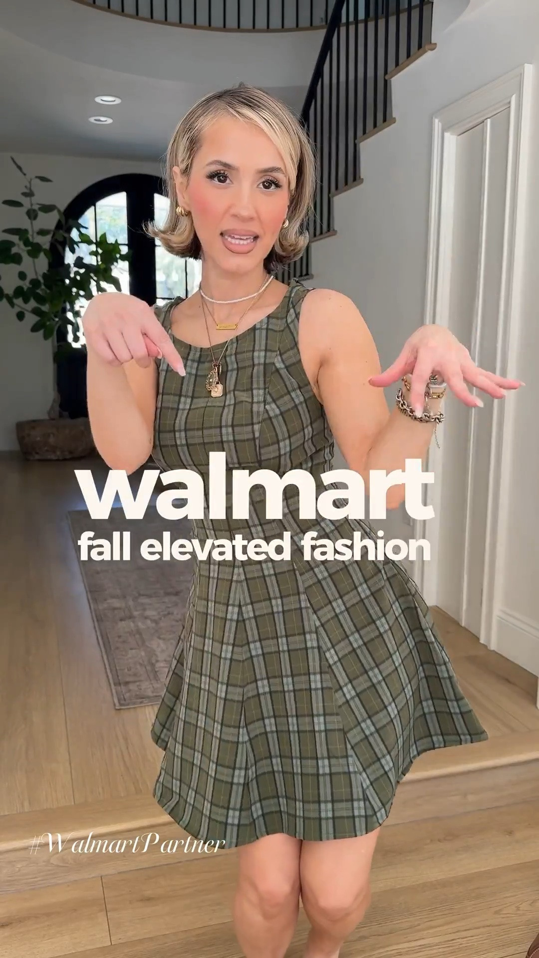 Ok these @walmart fall preppy looks are TOO GOOD 👏🏼👀🖤  #WalmartPartner @WalmartStyle #WalmartStyle

Size XS in dresses/skirts/tops 
Size 2 in jeans