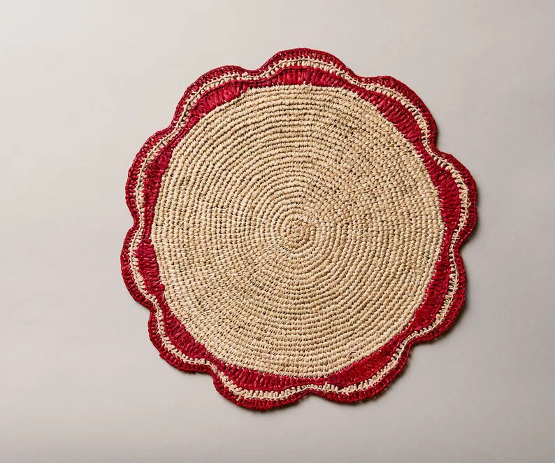 Garden Party Round Handwoven Raffia Placemat – Scallop Trim | Wayfair North America