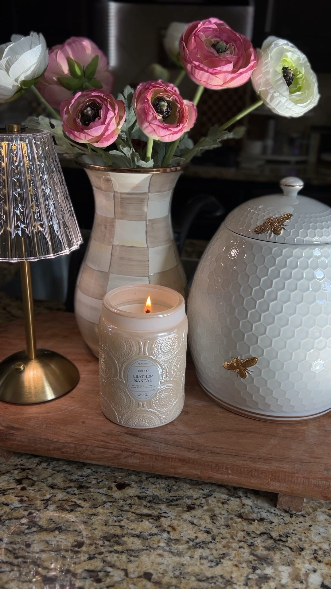 Spring pieces🐝💐🌼🌸

#LTKHome #LTKFamily #LTKSeasonal