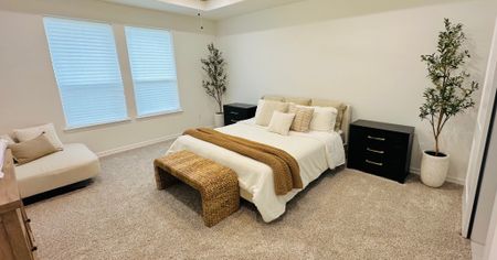 Loving this bedroom ✨

Studio McGee
Dresser
Nightstand
Pillows
Blankets
Bench
Woven bench
Plant
Pot
Home finds

#LTKHome #LTKFindsUnder50 #LTKFindsUnder100