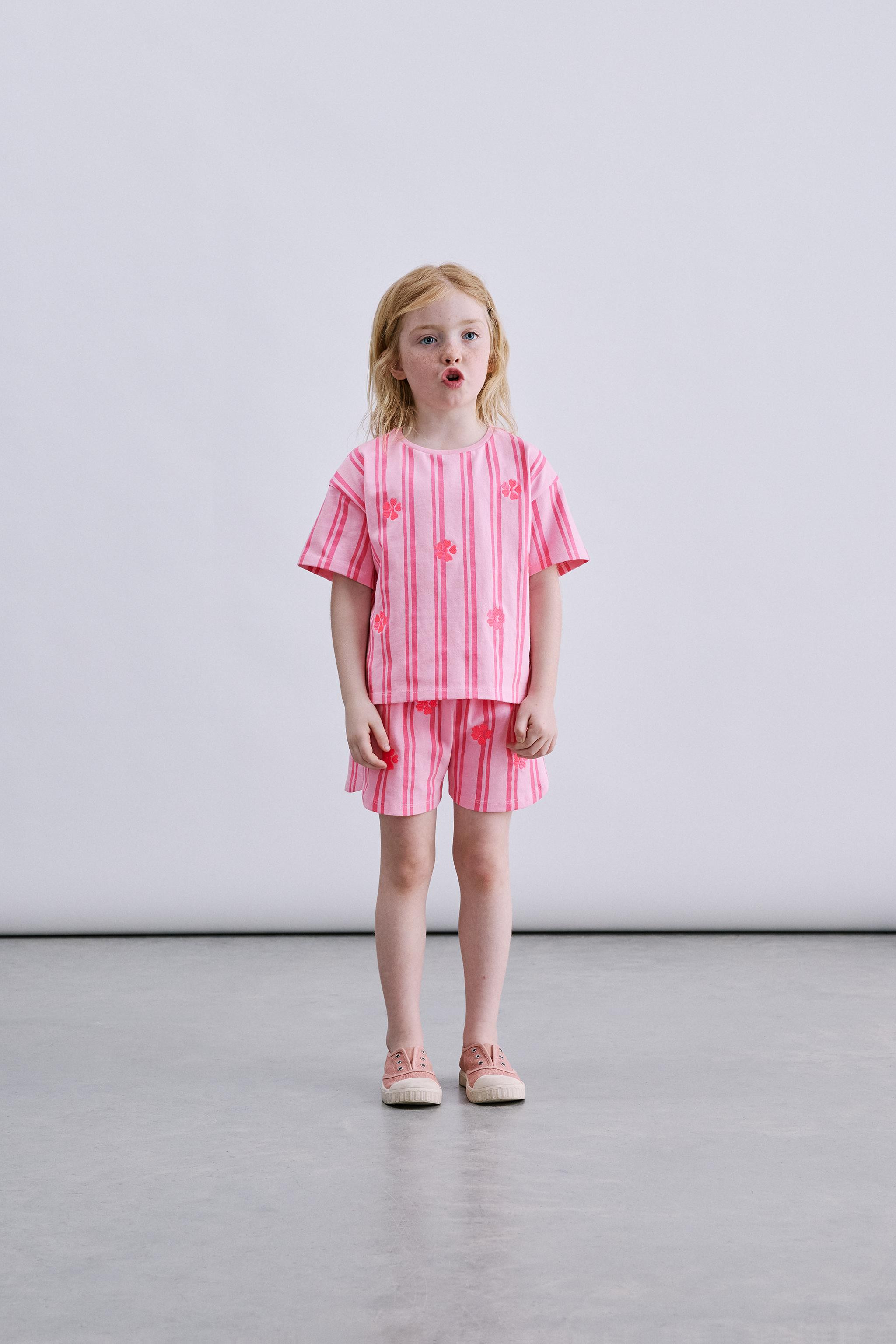 EMBROIDERED FLORAL STRIPED TEE AND BERMUDA SET | Zara US