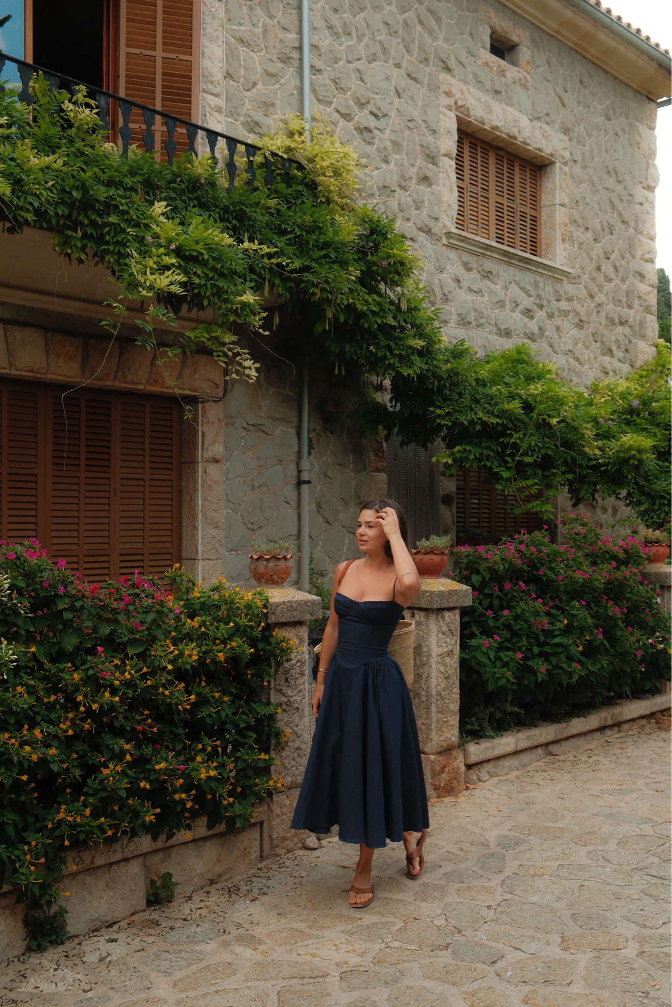 The most flattering dress 💙
#houseofcb #springdress #summerdress #weddingparty

#LTKaustralia #LTKspring #LTKwedding