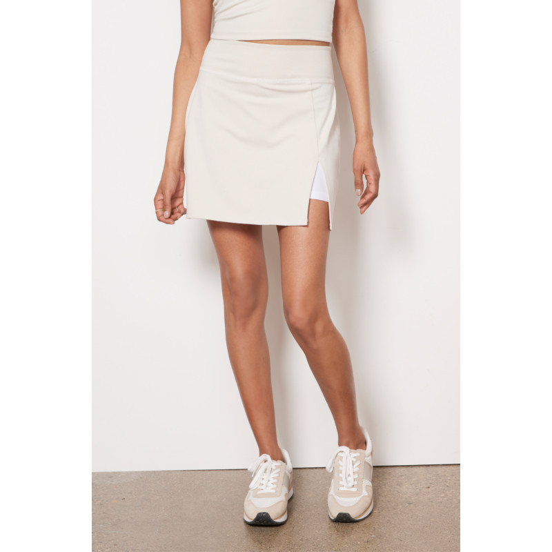 BEYOND YOGA Heather Rib Hold Court Skirt | EVEREVE | Evereve