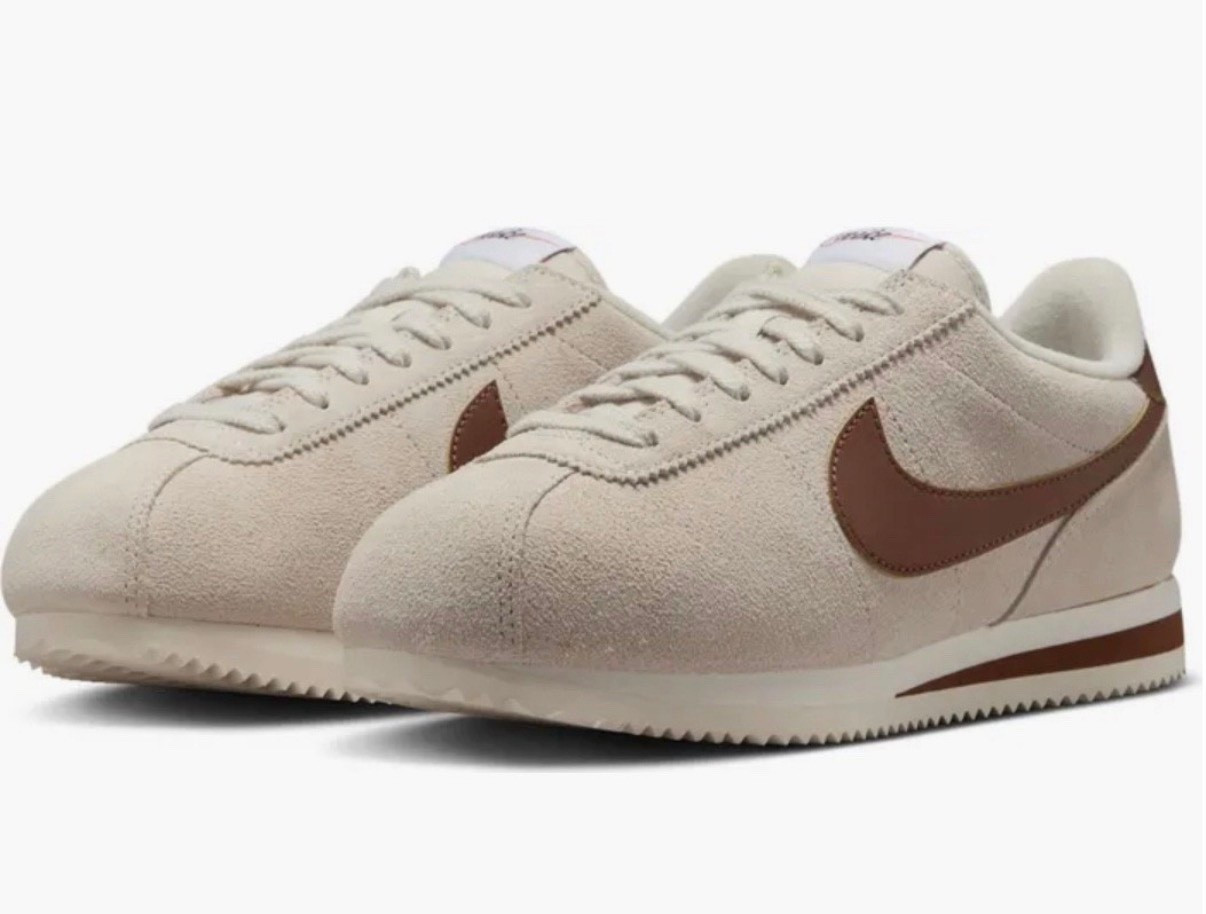 Cute and cozy vibes with these Nike’s 

#LTKSaleAlert #LTKGiftGuide #LTKFindsUnder100