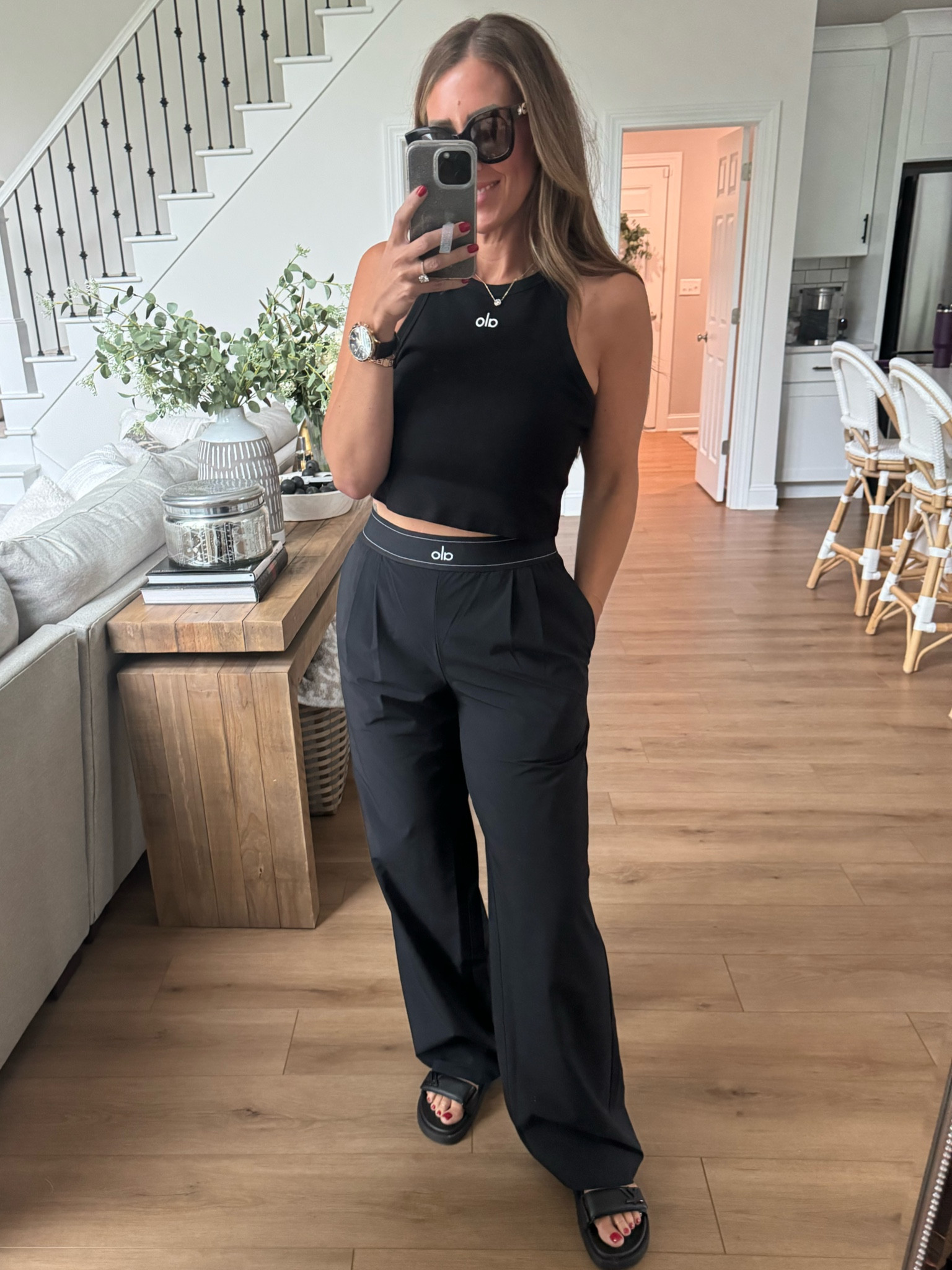 Alo pieces on sale 
Sz medium tall pantssz Medium top 

#LTKGiftGuide #LTKMidsize #LTKCyberWeek