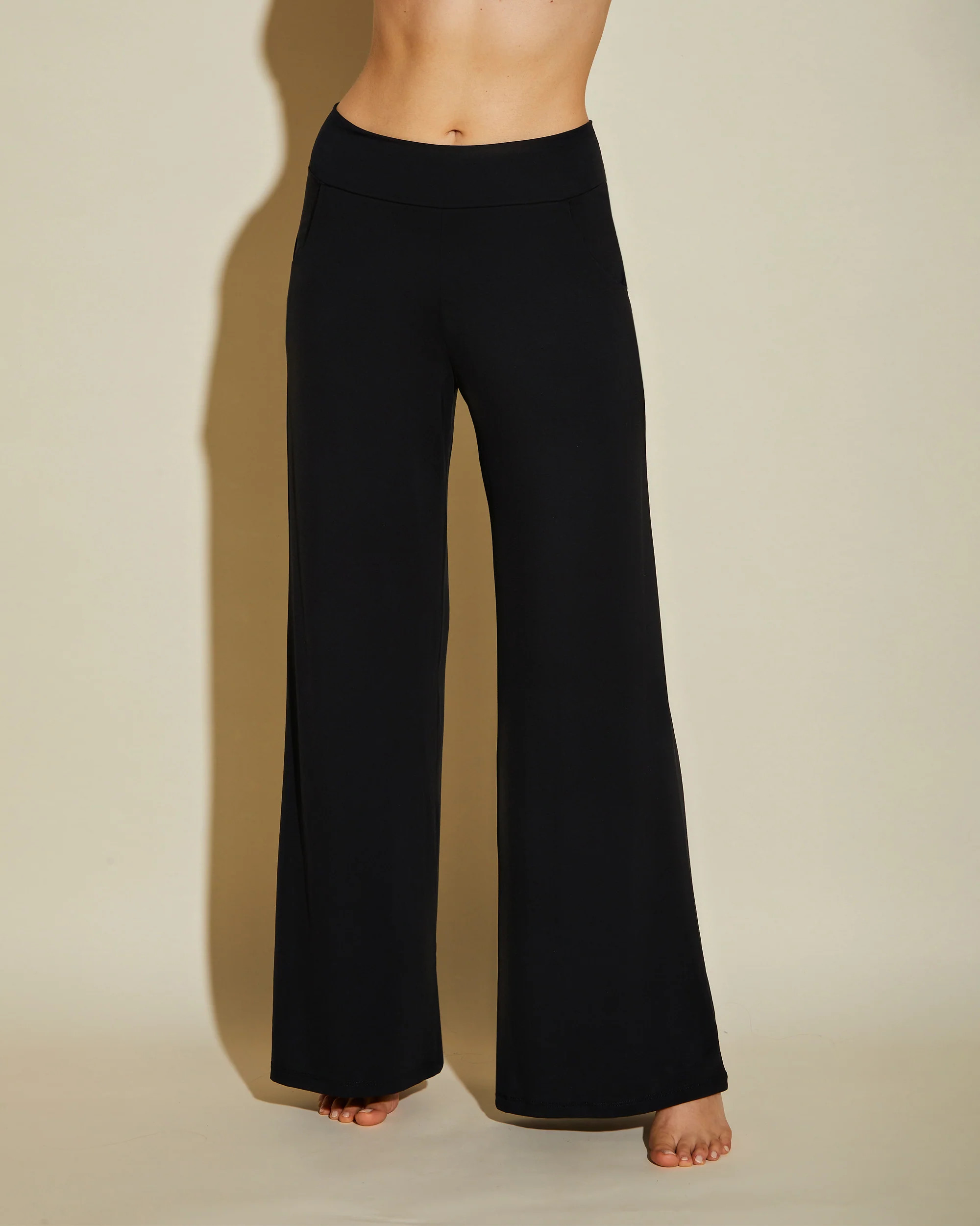 Giulia Pant | Cosabella