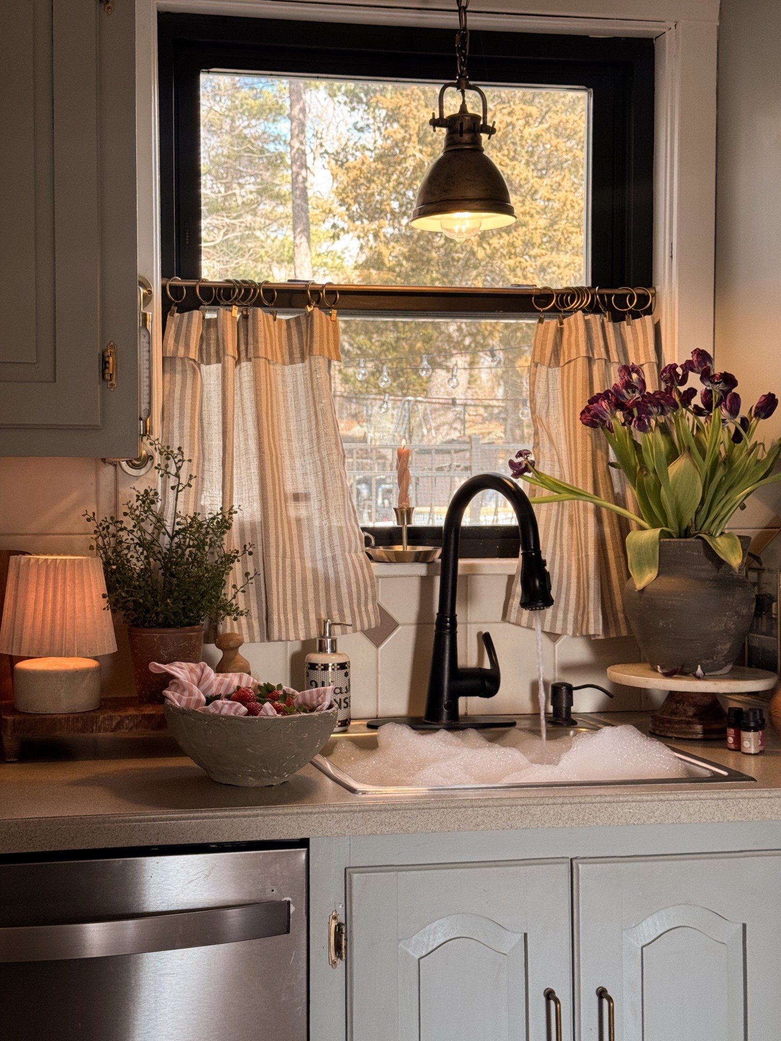Cottage kitchen style , ready to shop! 

#LTKHome #LTKFestival #LTKSeasonal