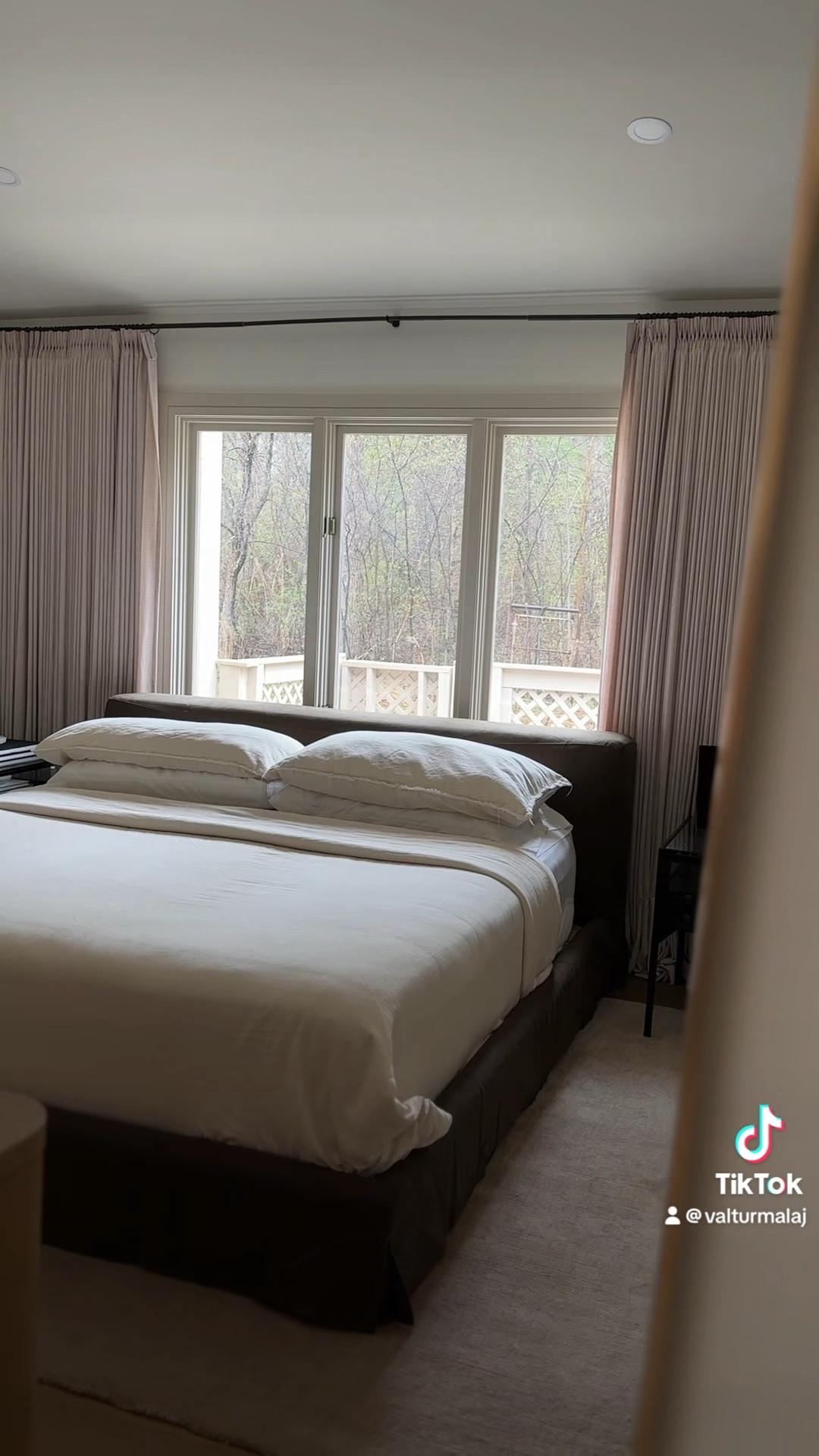Bedroom decor, king sized bed, primary bedroom furniture, king bed, comforter sets, master bedroom 

#LTKHome