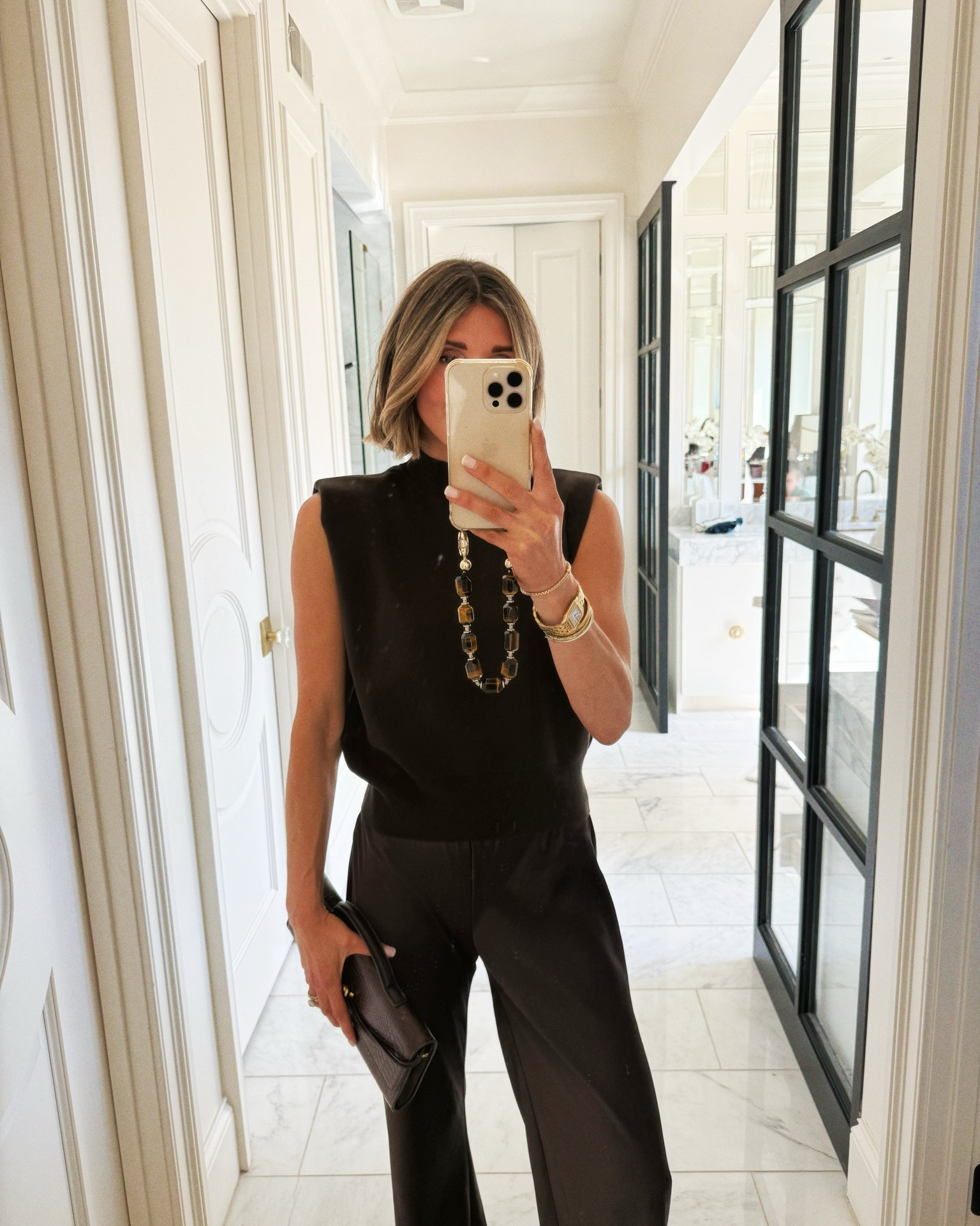 These pants look so expensive and under $80. I'm 5'7 and I'm wearing size small