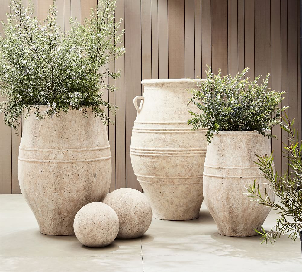 Sienna Planter,Large | Pottery Barn (US)