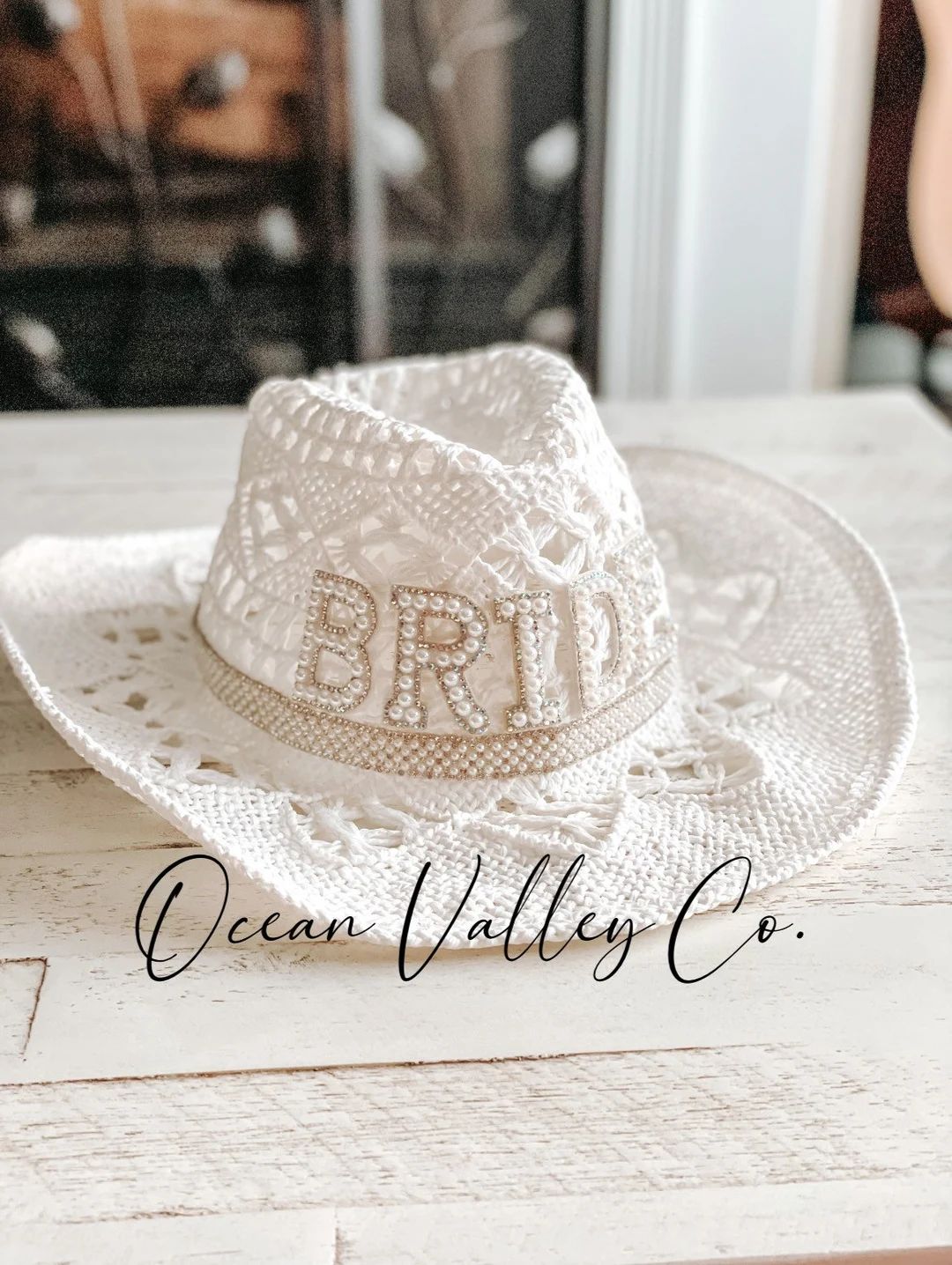 Bride/Mrs pearl rhinestone white cowgirl hat | Bridal Gifts | Nashville Bachelorette Party | Beac... | Etsy (US)