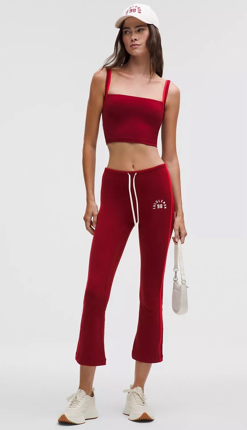 Nulu Sporty Trim Mid-Rise Flared Pant
Now $79.99, from $128.00

#LTKSaleAlert