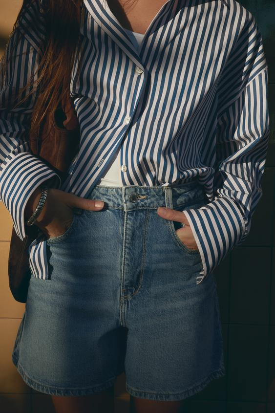 HIGH-WAISTED - MOM FIT - COMFORTHigh-waisted shorts with five pockets. Front zip and button closu... | Zara US