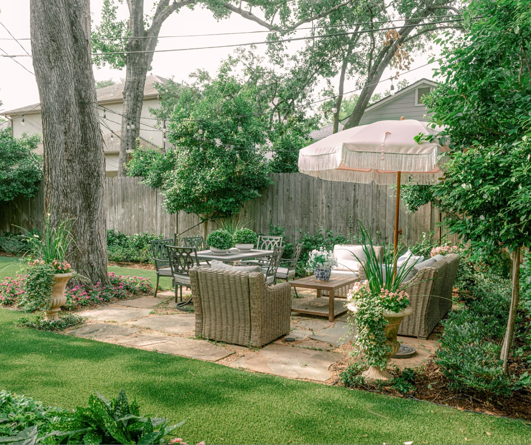 Outdoor living!! 

#LTKSeasonal #LTKHome #LTKWedding