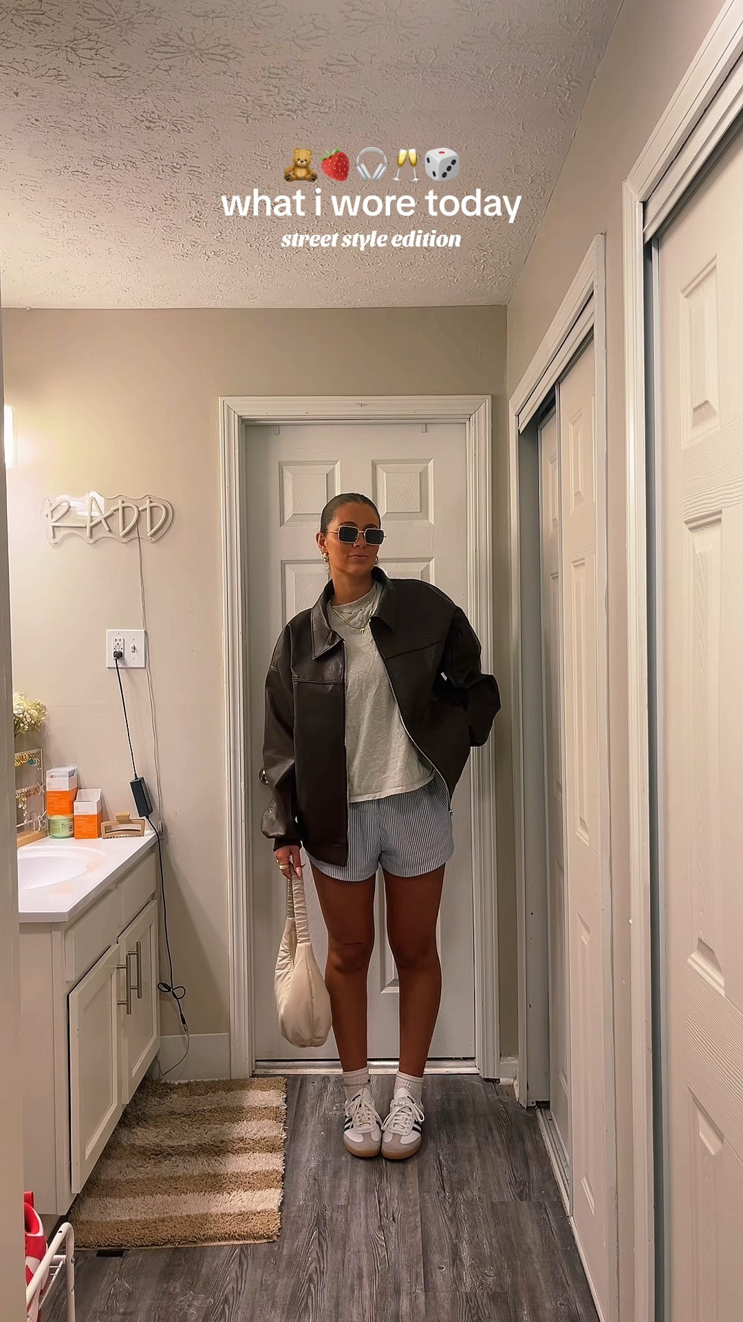 ootd 🎧🎲

#LTKSaleAlert #LTKStyleTip #LTKFindsUnder100