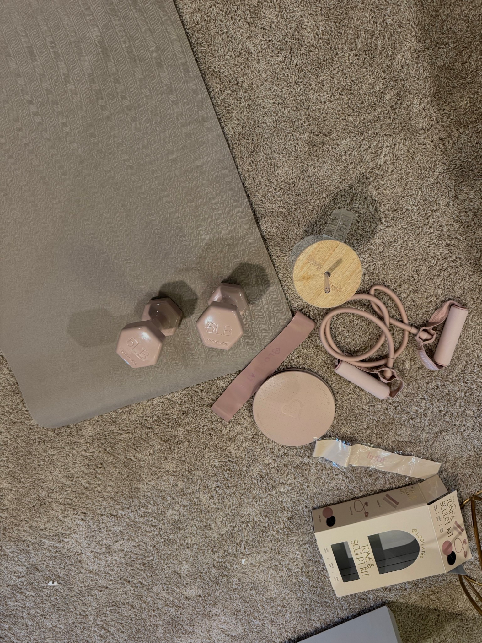 Also been loving Bloom creatine powder from Amazon!!! Will add link!🔗 Taste so good so it's fun to drink! 

#LTKfitnessgoals #LTKmorningroutine #LTKActive