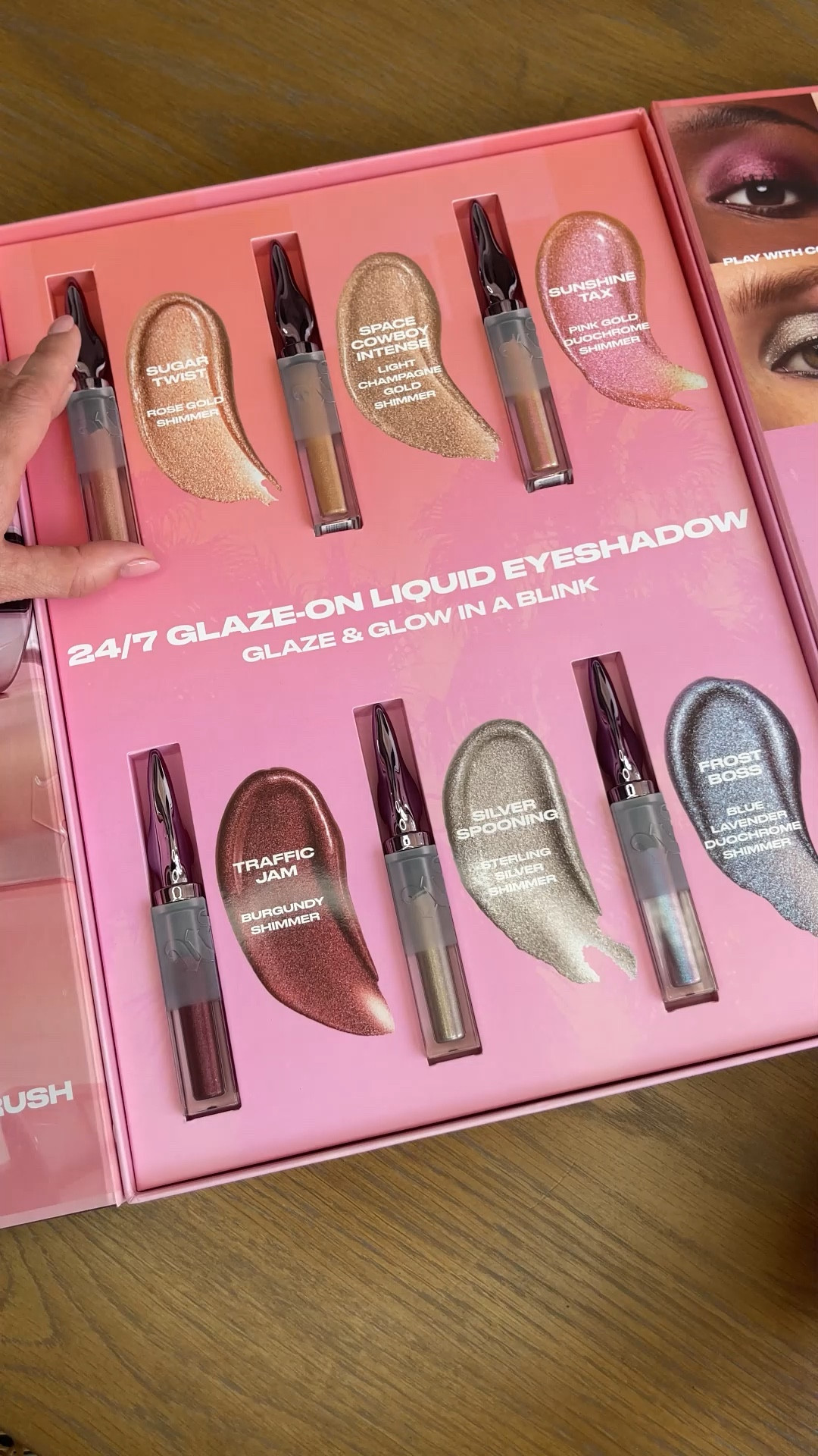 Urban Decay 24/7 Glaze-On Liquid Eyeshadow ✨ Gorgeous shimmer and holographic effects, super opaque and smudge-proof, and the colors look bold and beautiful in both indoor lighting and full sun ☀️ #udglazeon #eyeshadowswatches #urbandecaygiftedme

#LTKBeauty