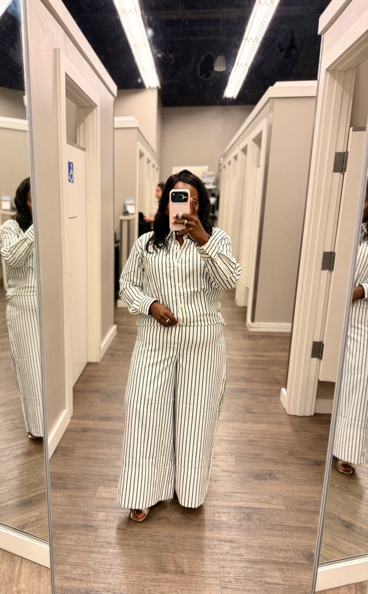 This seersucker stripe blue set from Banana Republic Factory is great for Summer or for Americana vibes!! 🇺🇸

#LTKootd #LTKgrwm #LTKdayinmylife