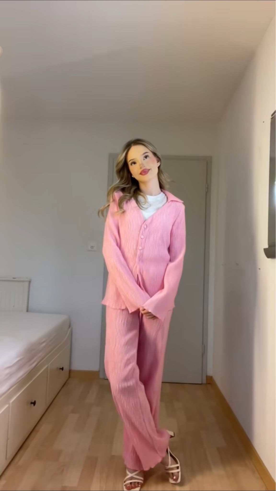 Pink Modest Casual Outfit

pink modest outfit, modest fashion, modest casual outfit, pink matching set, pink outfit, casual modest outfit, comfy outfit, feminine outfit, cozy outfit, everyday modest outfit, soft feminine style, pink cardigan outfit, relaxed outfit, cute casual outfit, modest feminine style, casual fashion, comfy chic outfit, outfit inspiration