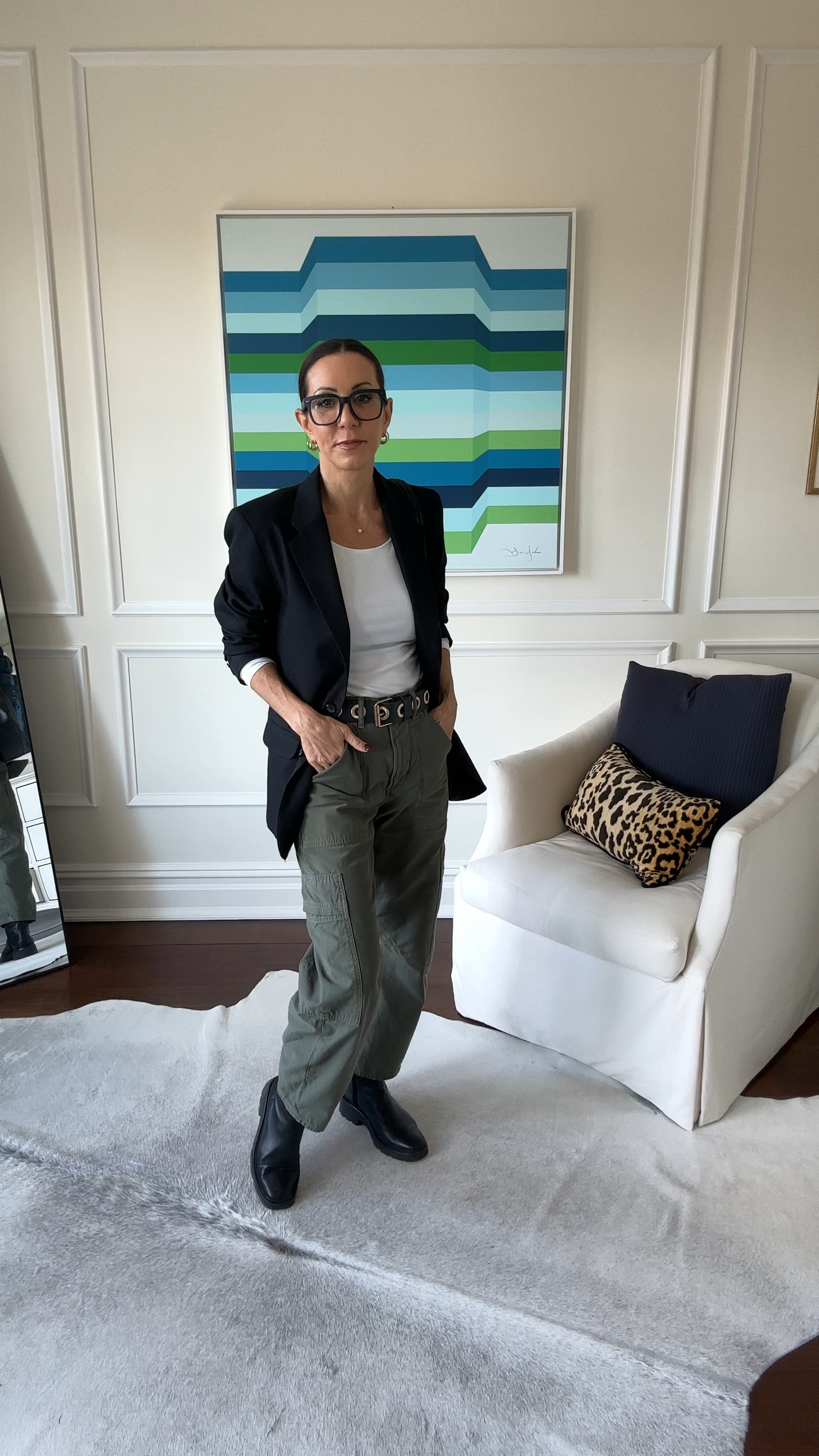 My simple go-to outfit when I don’t want to think about what to wear :) 