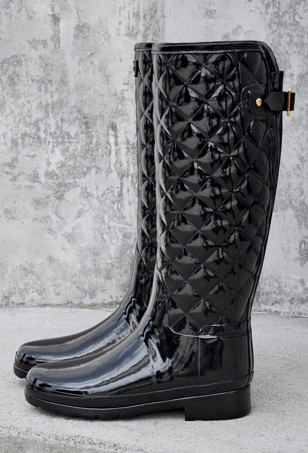 My rain boots ✨☔🌧️🌂🌈

Rainy day musts but also work in snow and for travel and camping outdoor activities 

#LTKTravel #LTKootd #LTKSeasonal