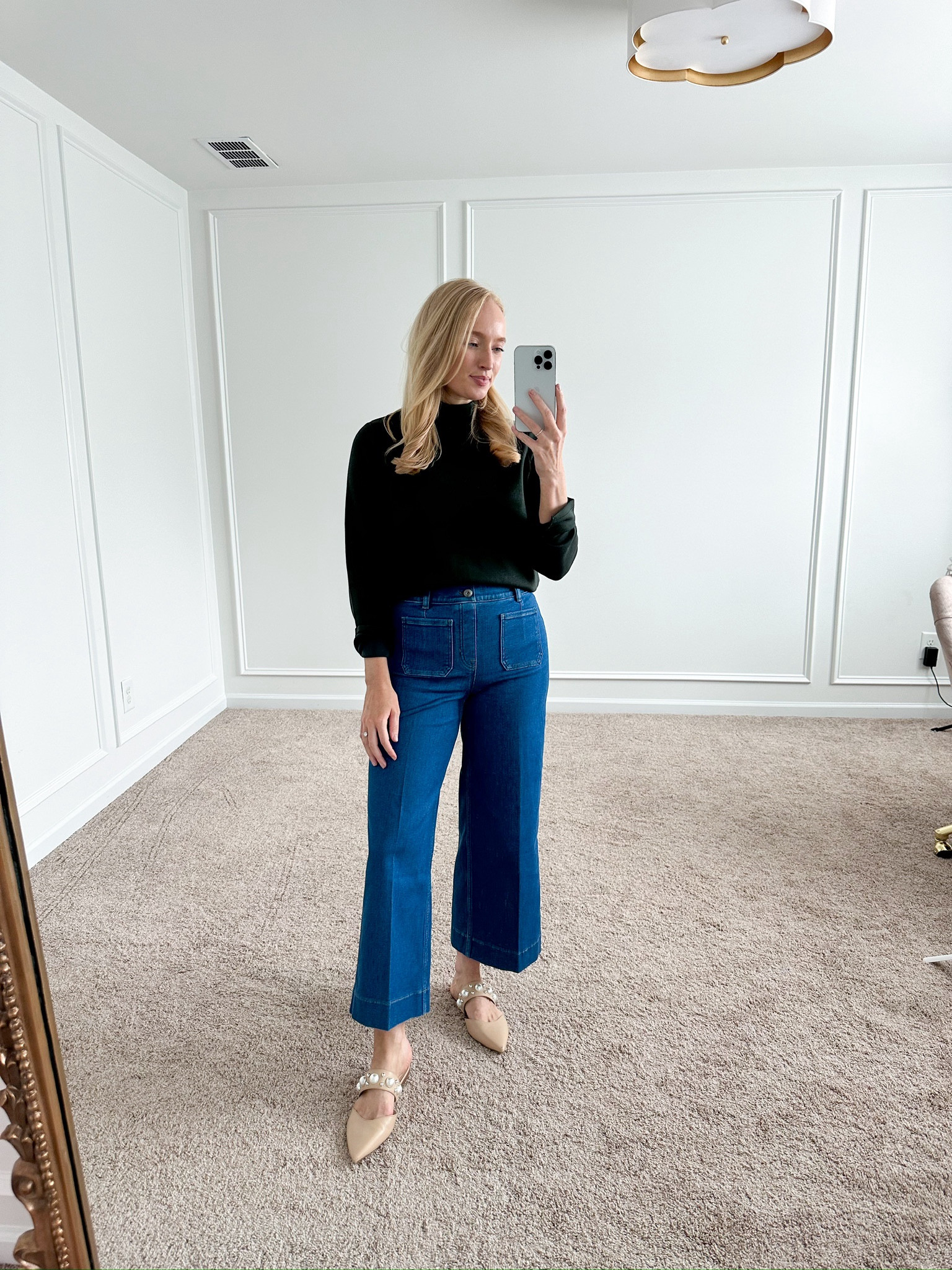 Casual fall look from Spanx! These jeans have such good stretch and support. Wearing size small in the top and jeans. Use my code AMANDAJOHNxSPANX for 15% off! Fall outfits // causal outfits // daytime outfits // workwear // work outfits // Spanx fashion 

#LTKSeasonal #LTKStyleTip #LTKWorkwear