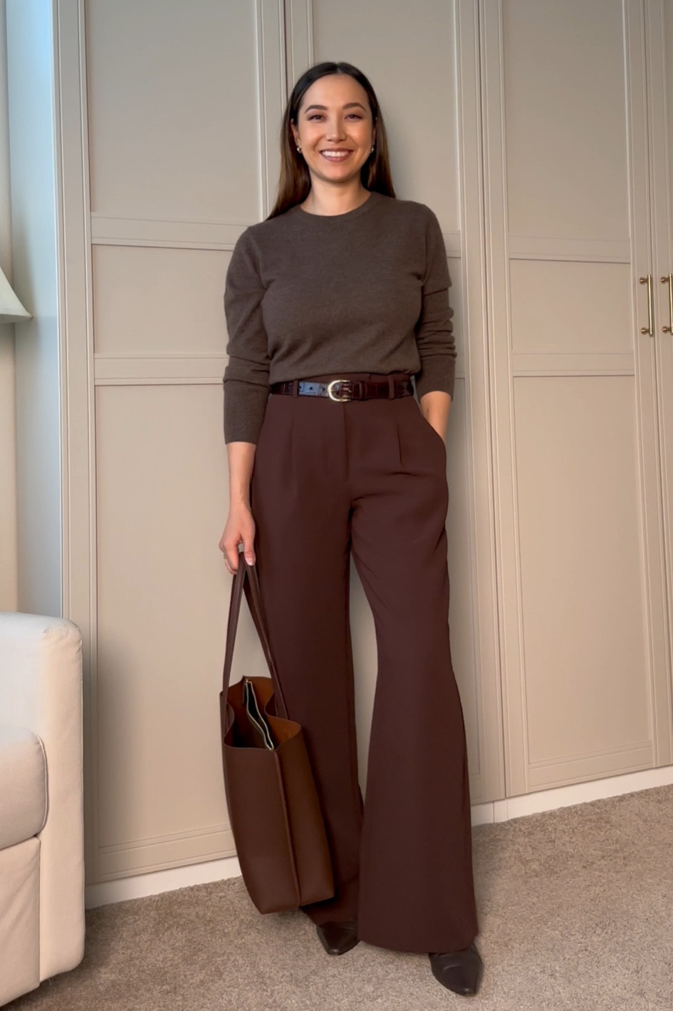 Monochromatic winter outfit 

Quince cashmere Crewneck 
Abercrombie wide leg pants 
Jcrew belt + ankle boots 
Quince leather tote bag 

Workwear / classic style 

#LTKSeasonal #LTKStyleTip #LTKWorkwear