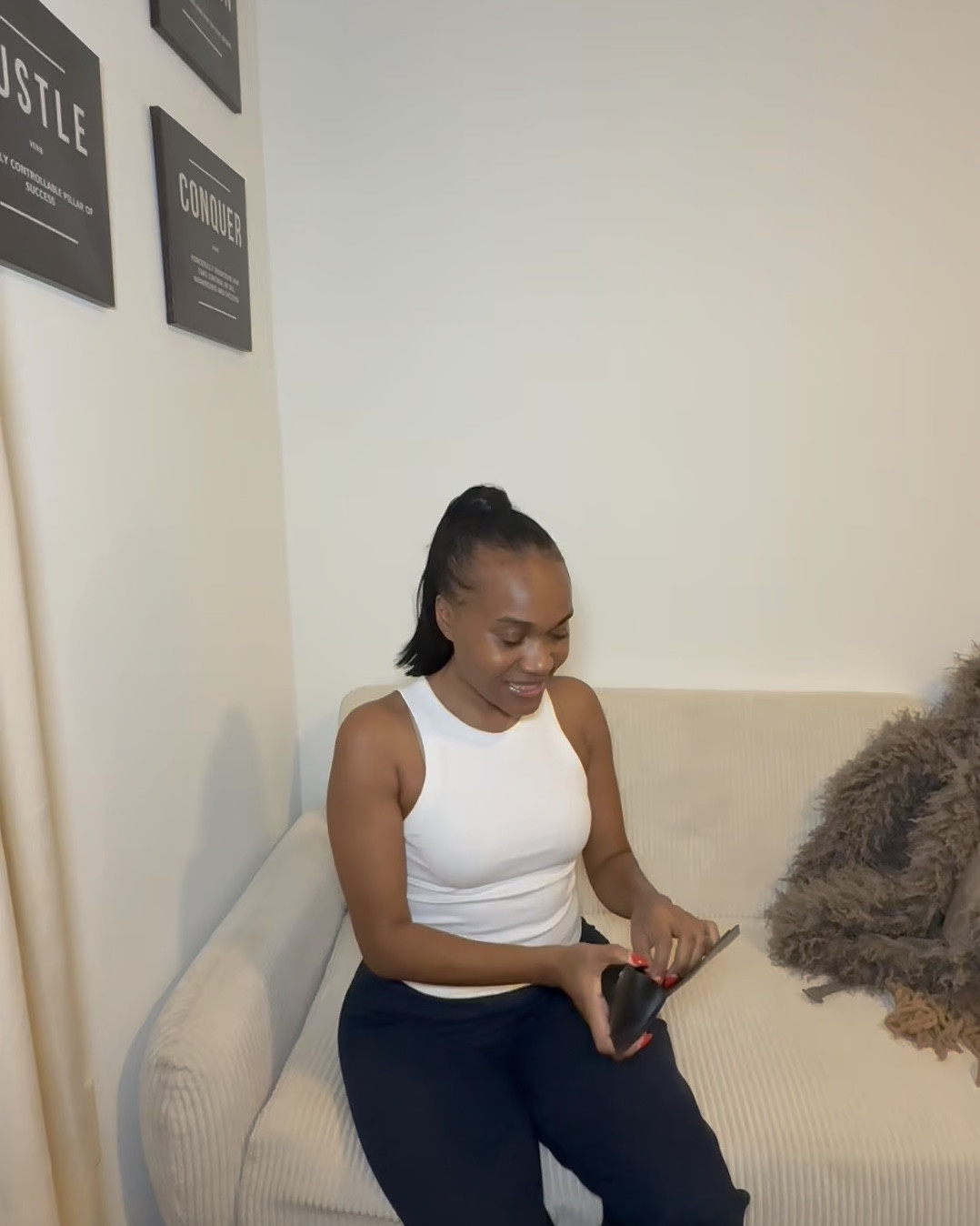 Elisa Johnson Sam in black metal.

#LTKgrwm #LTKootd