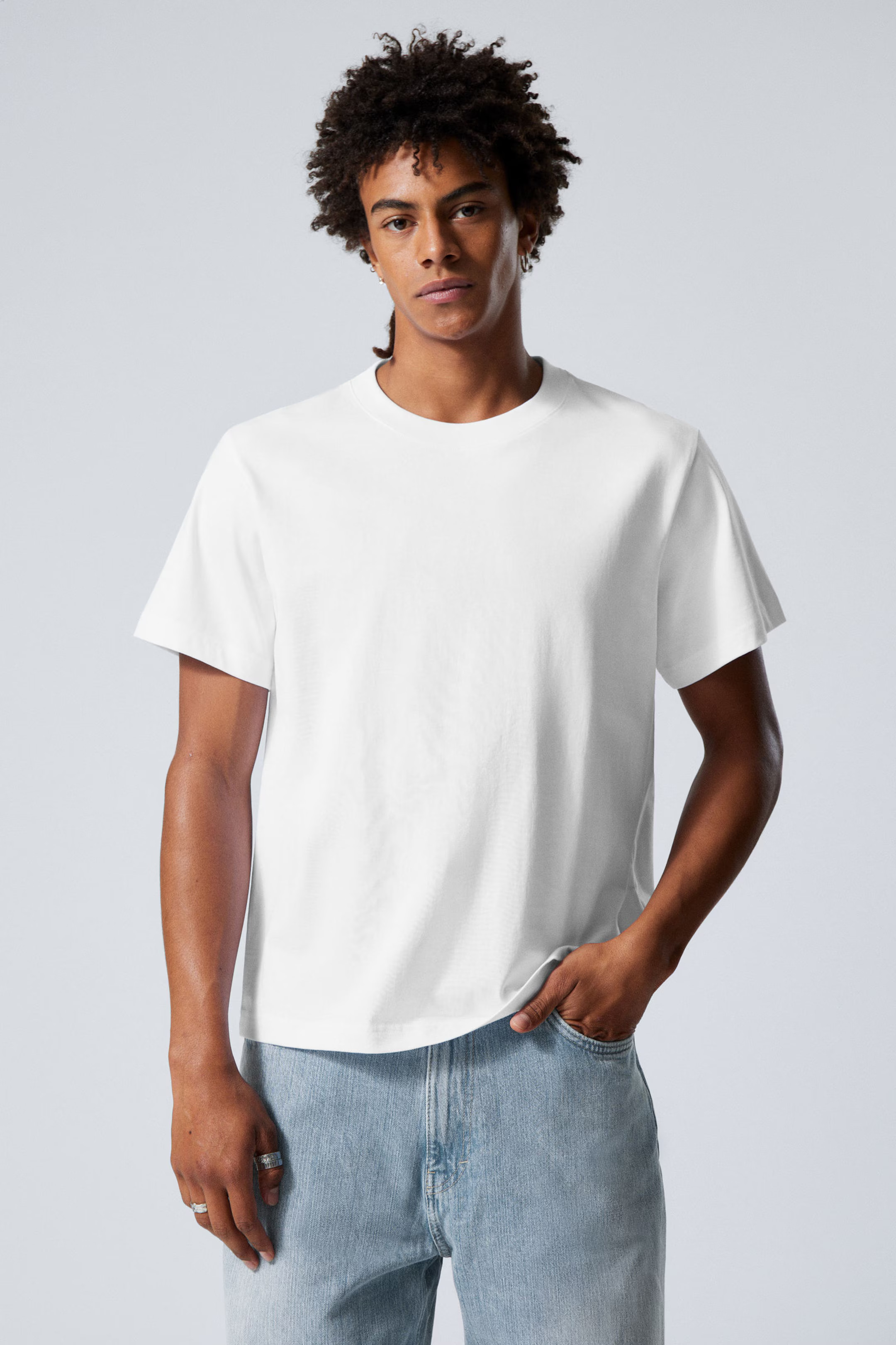 Kurzes, schweres Boxy-T-Shirt | Weekday