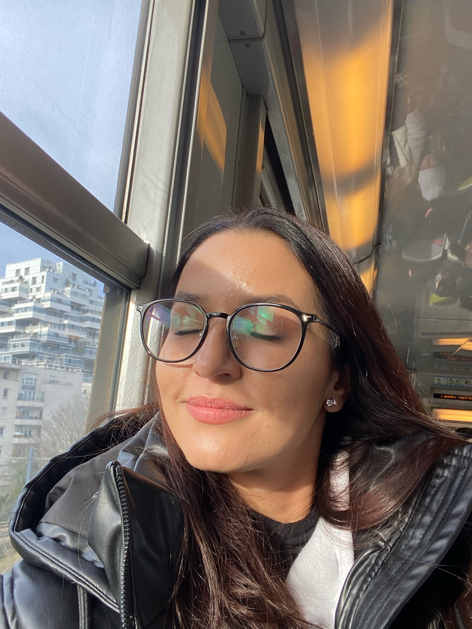 3 produtinhos para a pele que eu tenho amado:
✅ Sebium Kerato + da Bioderma: pele livre de espinhas e cravos, lisinha e sem manchas. 
✅ Cicaplast Baume Lá Roche Posay: olhos e bocas restaurados. Passo ao dormir e acordo renovada. 
✅ Protetor Solar Biore: me adaptei com todos que provei. Deixa a pele protegida sem alterar a maquiagem. 

#LTKbeleza #LTKbrasil