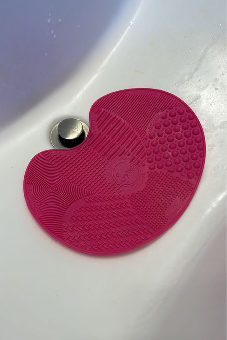 Makeup brush cleaning mat I use 