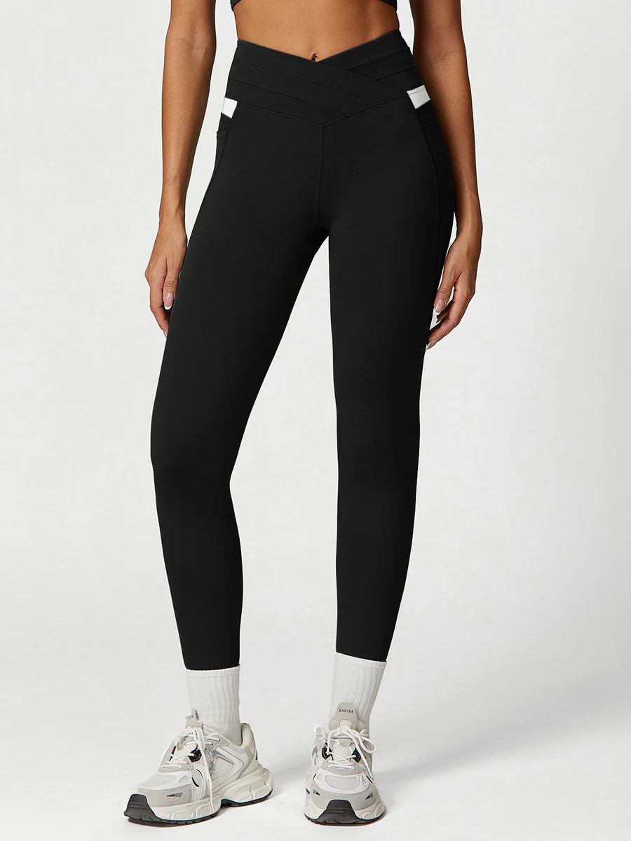 Black High Waisted Pockets Leggings 26 & Reviews - Black - Sustainable Yoga Bottoms | BERLOOK | BERLOOK