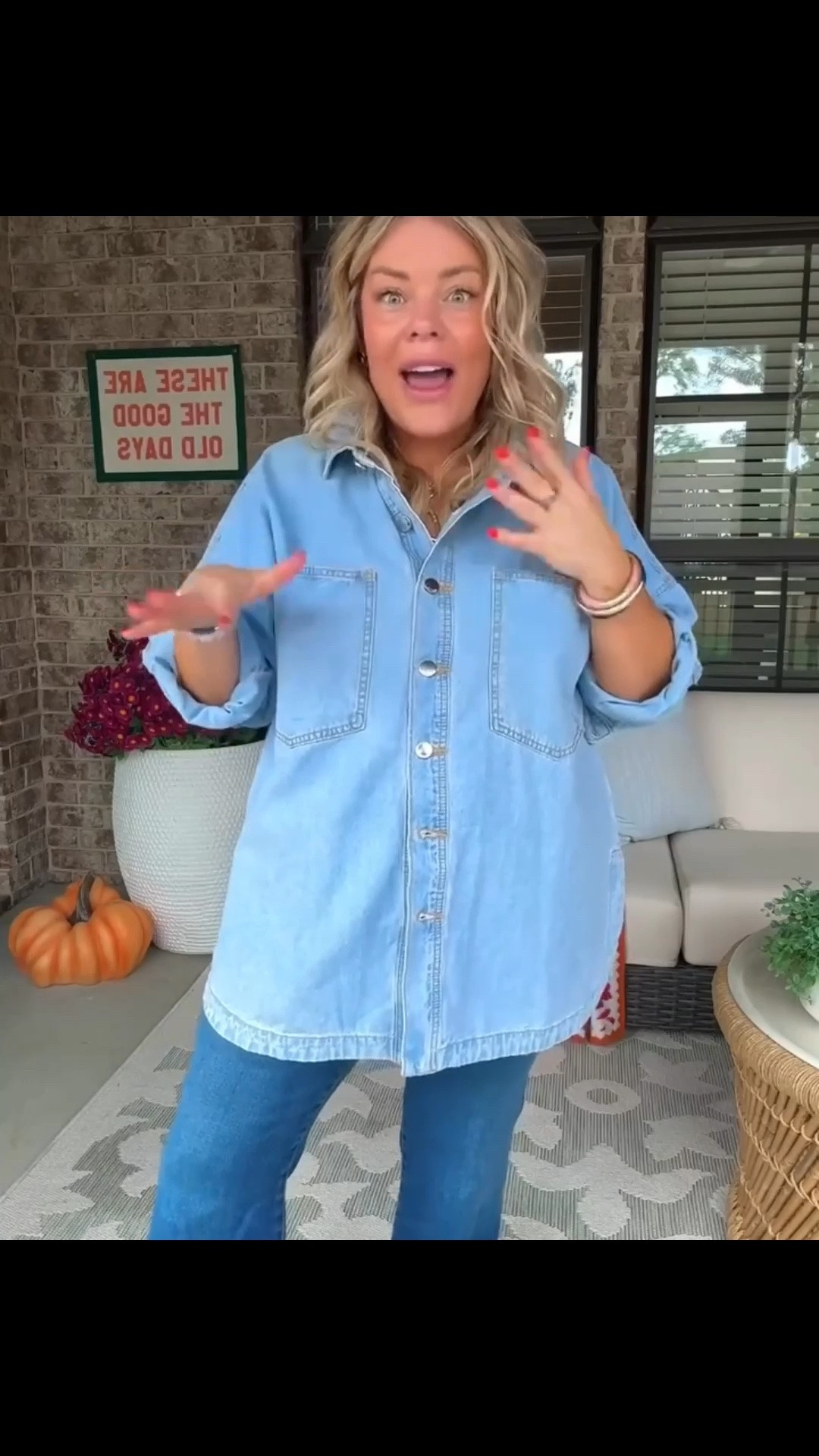 Denim on denim never goes out of style! The perfect basic everyday outfit that still feels elevated and chic! ✨

#LTKootd #LTKmomlife #LTKgrwm