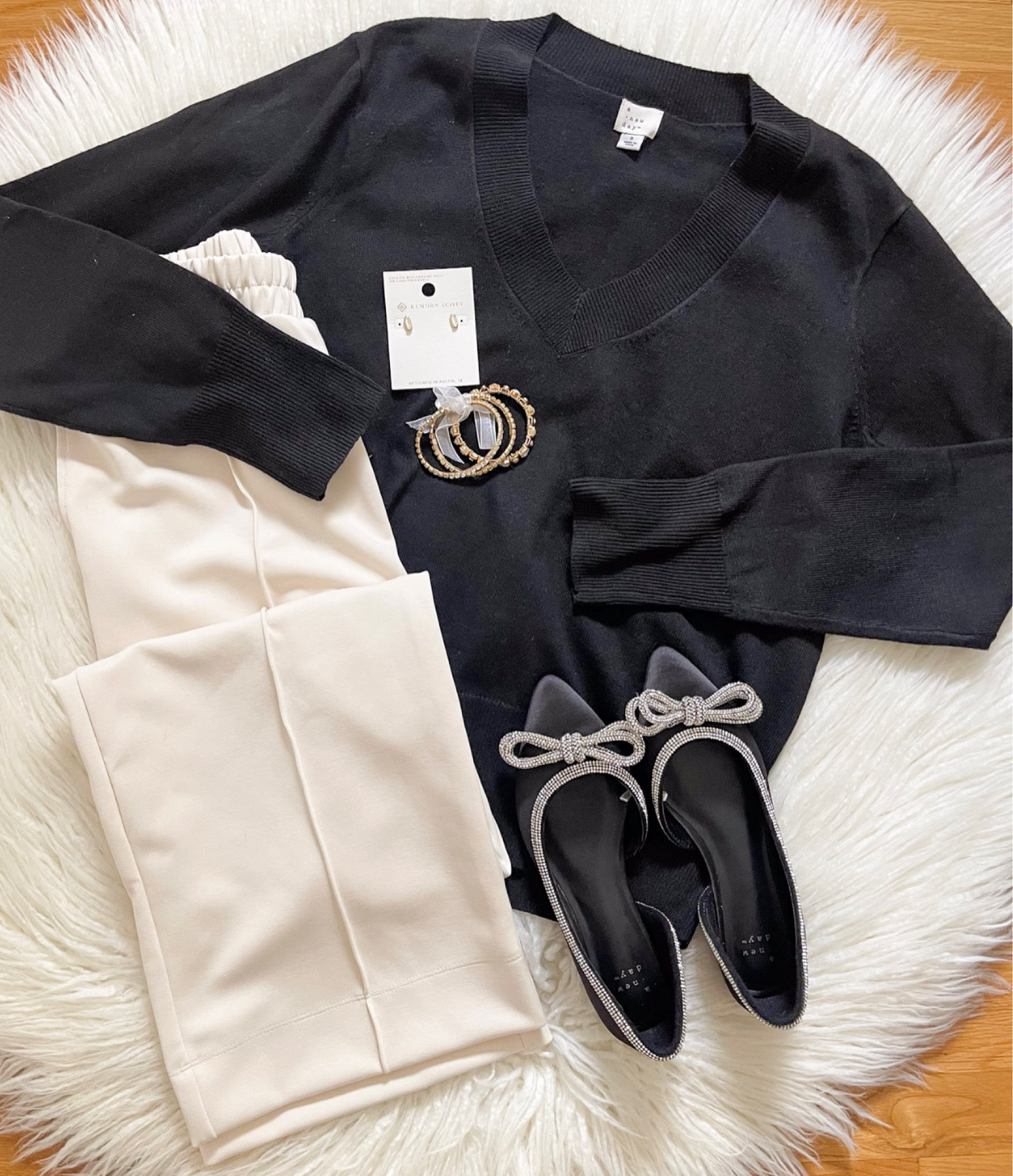 Happy Monday! Here’s a dressier (but still comfy) look for you tonight with this slouchy V Neck Sweater & knit pants!  And how cute are these flats!? 🤩 perfect for the holidays!  Check out my stories & bio for links 🖤

#LTKshoecrush #LTKstyletip #LTKfindsunder50