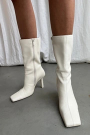 SQUARE TOE BOOT        0.0 star rating   Write a review           $38.40   Warehouse Sale: 60-70%... | OAK + FORT