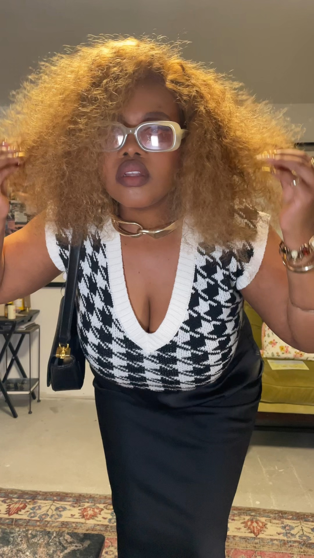 Classic black and white!

#LTKstyletip #LTKVideo #LTKSeasonal