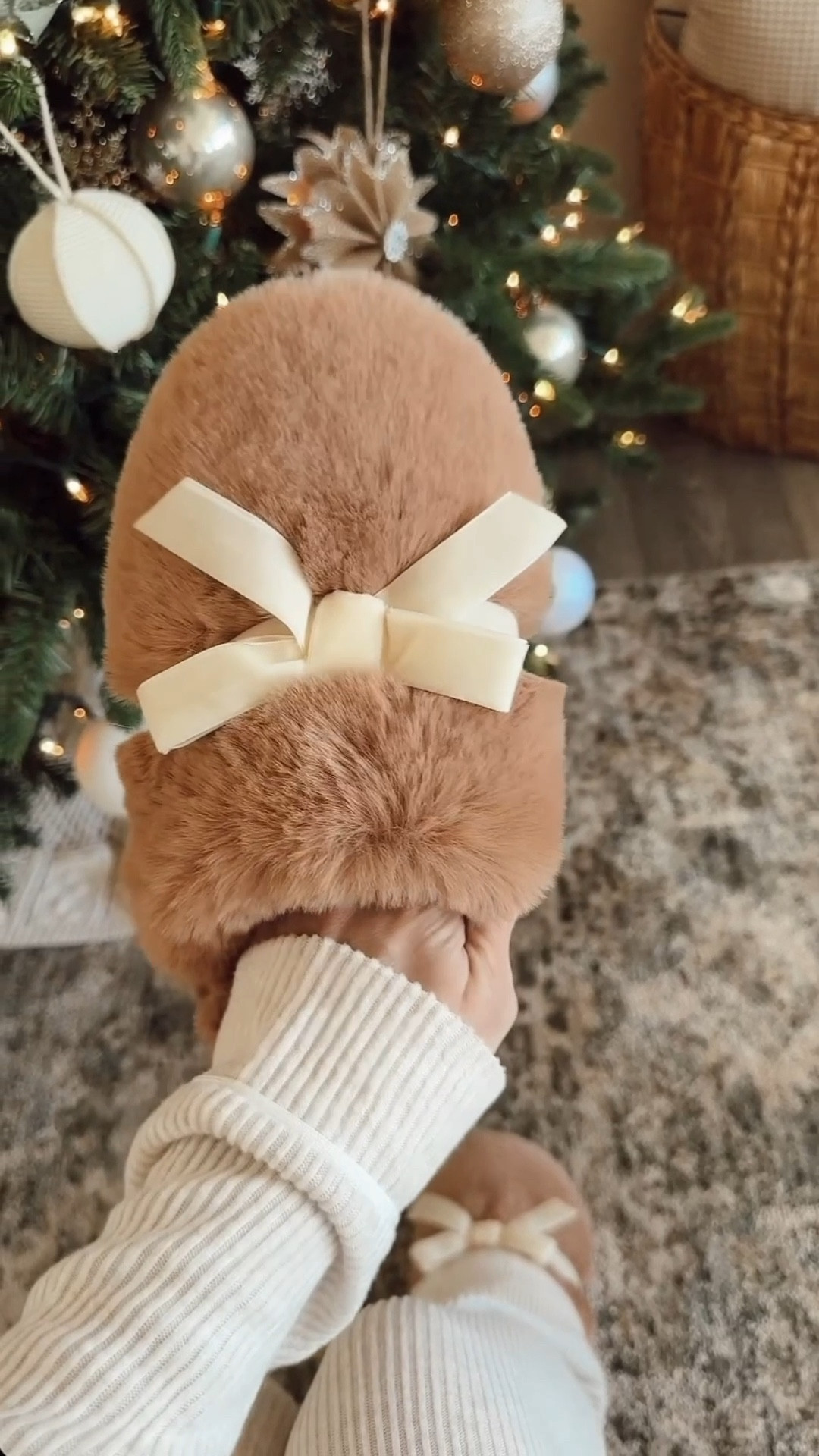 Holiday PJ Sets | Slippers Under $20

#LTKHoliday #LTKmorningroutine #LTKGiftGuide