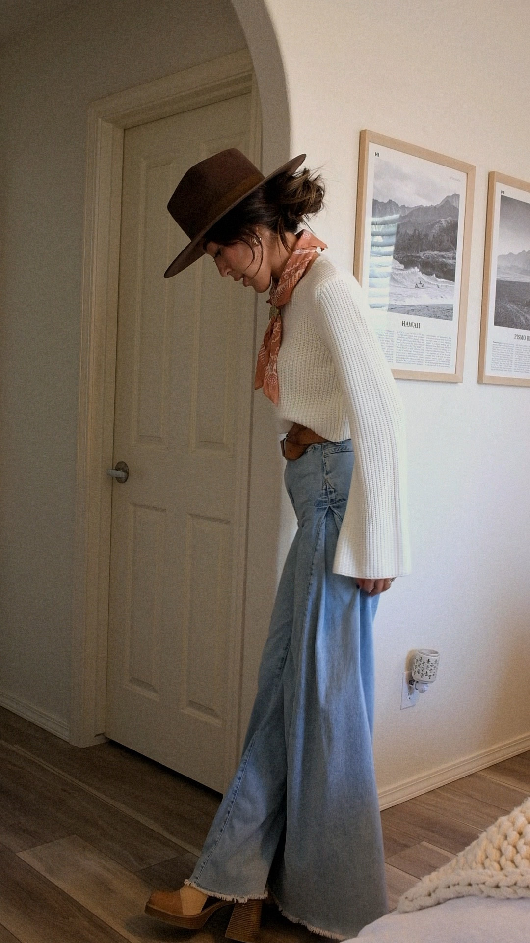 jeans are sold out but free people have some similar options!!!

#LTKstyletip #LTKVideo #LTKsalealert