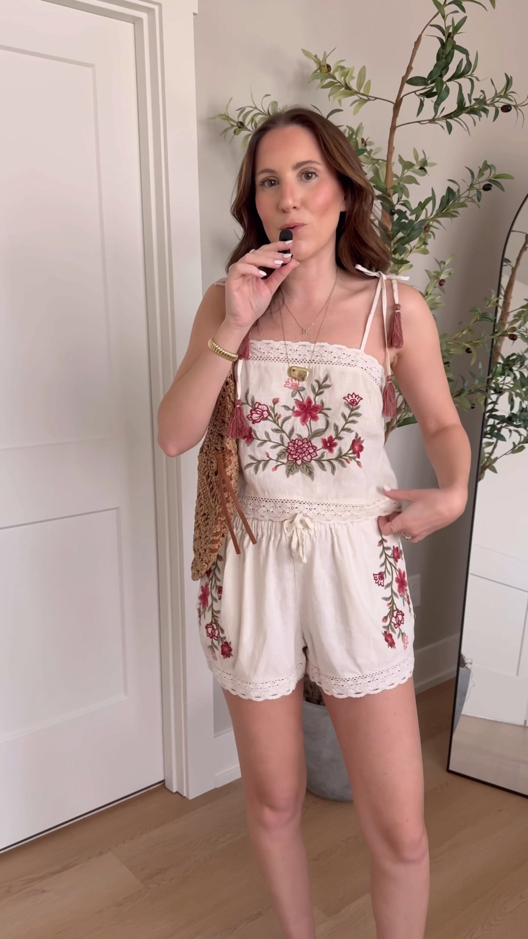 I can’t believe this set is @Target 🤭 It’s SO CUTE and reminds me of fp! Embroidery and crochet details with pull on shorts and the cutest tassel tie top! 

Wearing a xs top and small shorts 

Target style, Target finds, look for less, summer style, matching set 