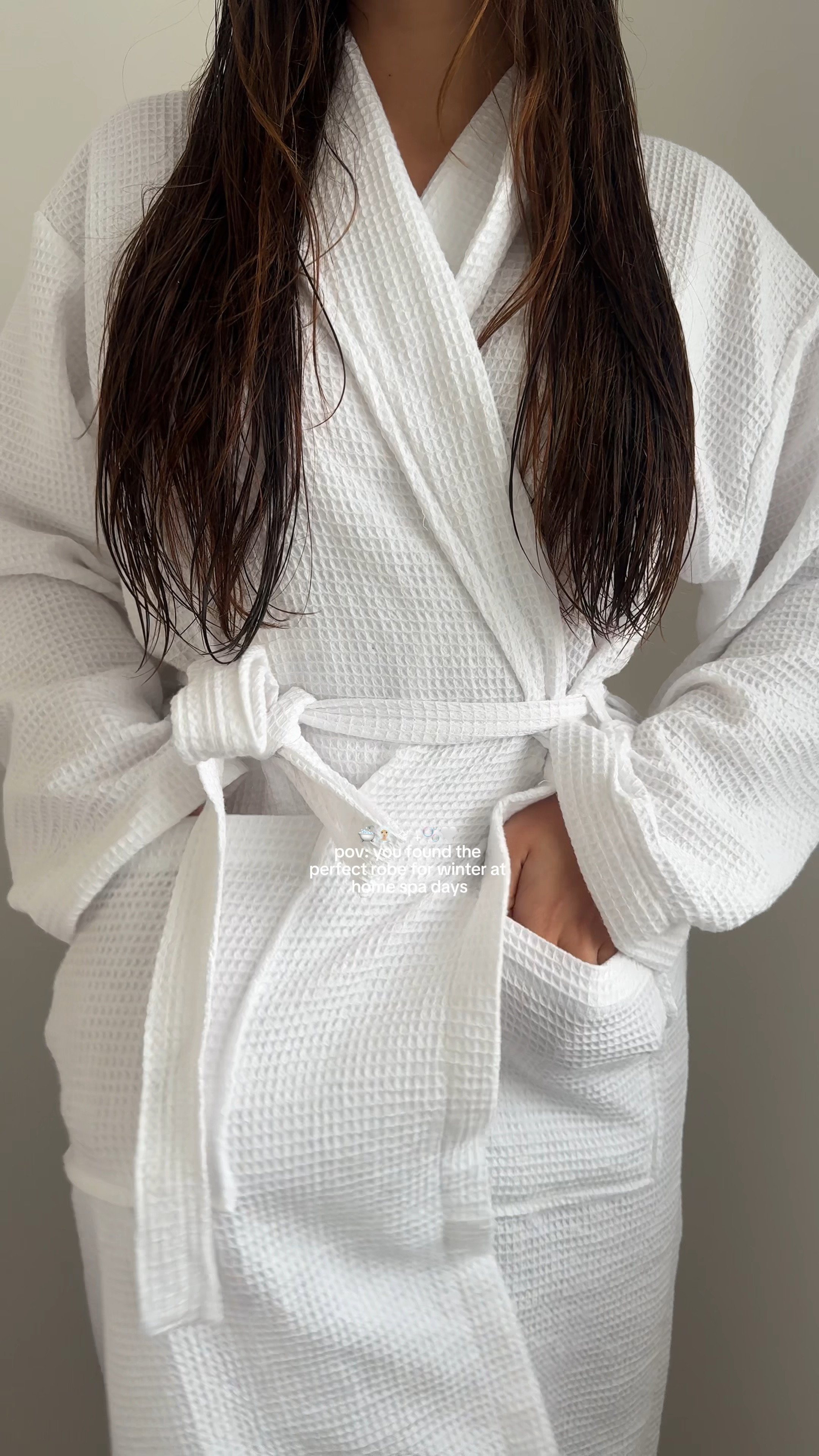 the perfect white hotel like robe for winter self care days 🤍🫧☕️