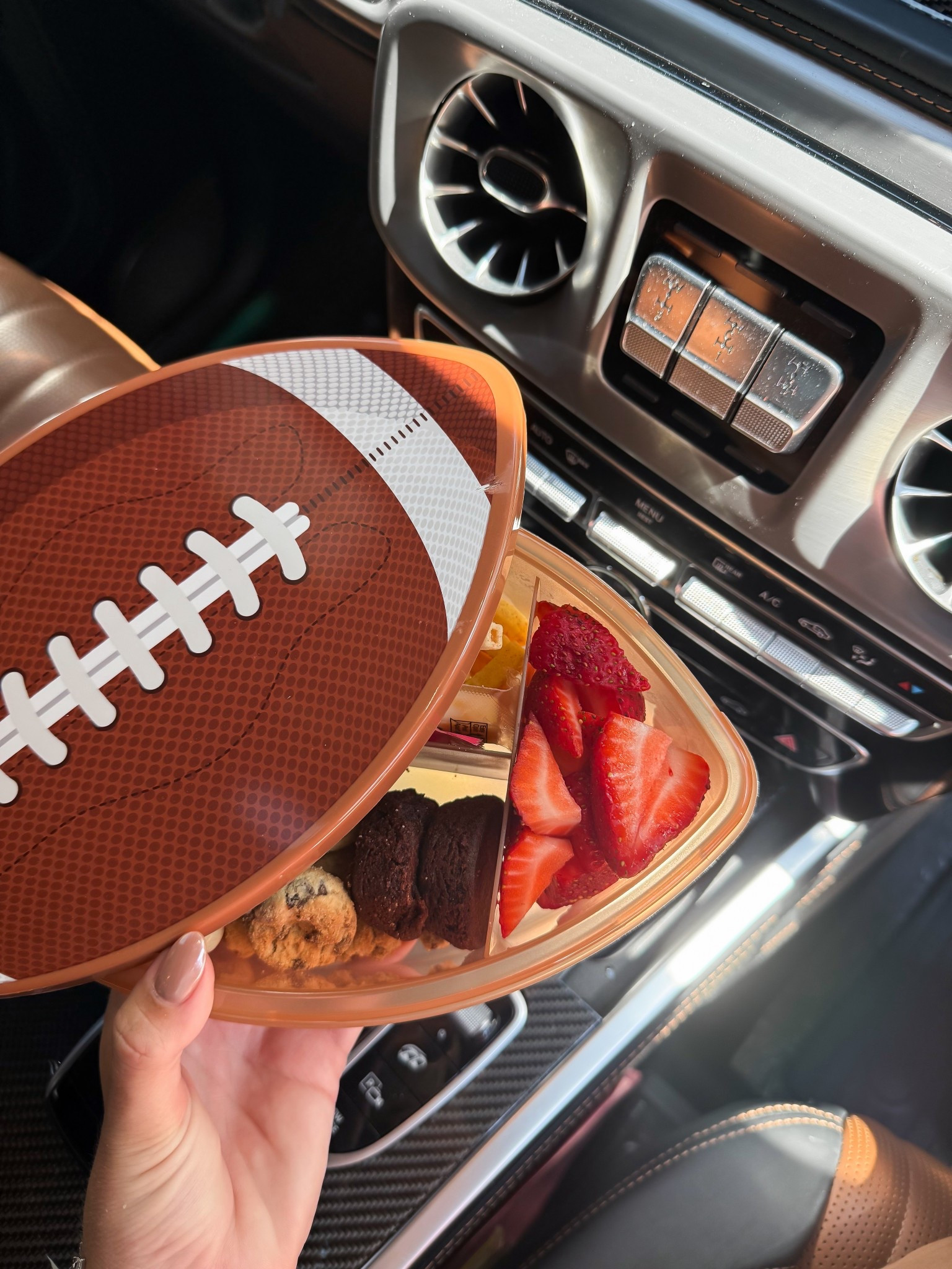 The cutest football snackle box 

#LTKKids #LTKParties #LTKSeasonal