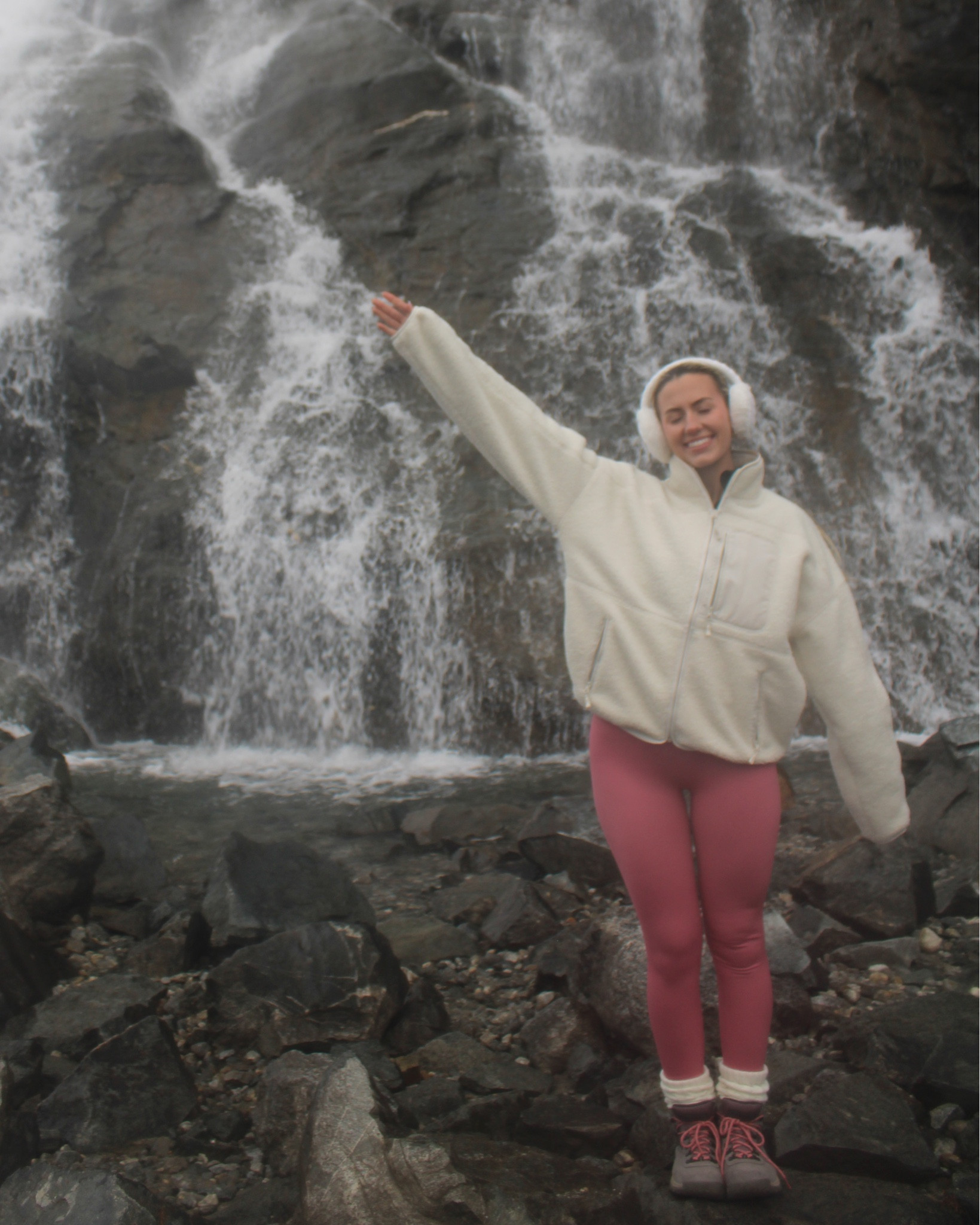 alaska hike outfit for my alaskan cruise🤍❄️ #LTKStyleTip 

#LTKTravel #LTKSeasonal