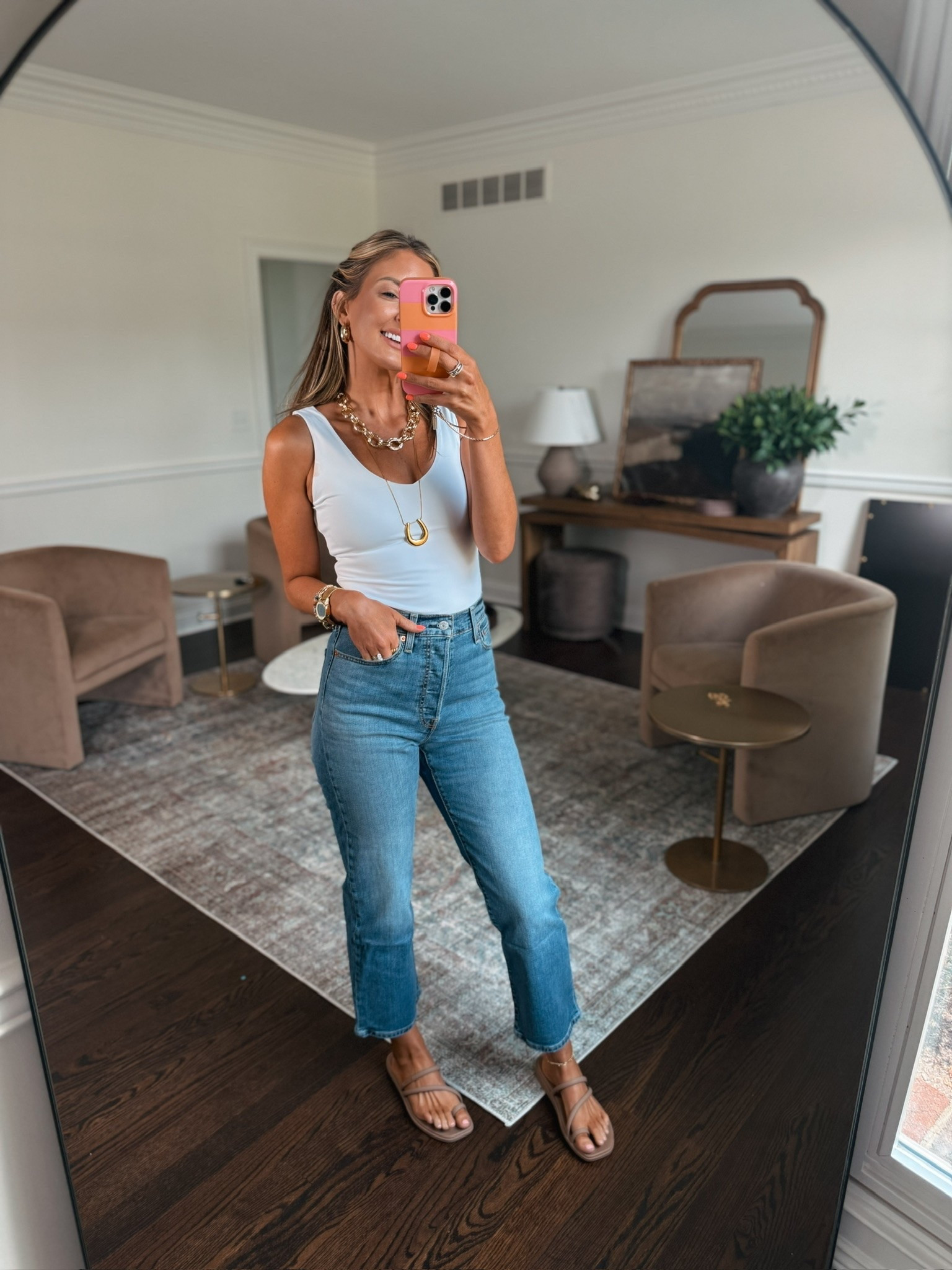 The cutest new wash in my favorite jeans!! 🤍🤍

#LTKdayinmylife #LTKgrwm #LTKootd