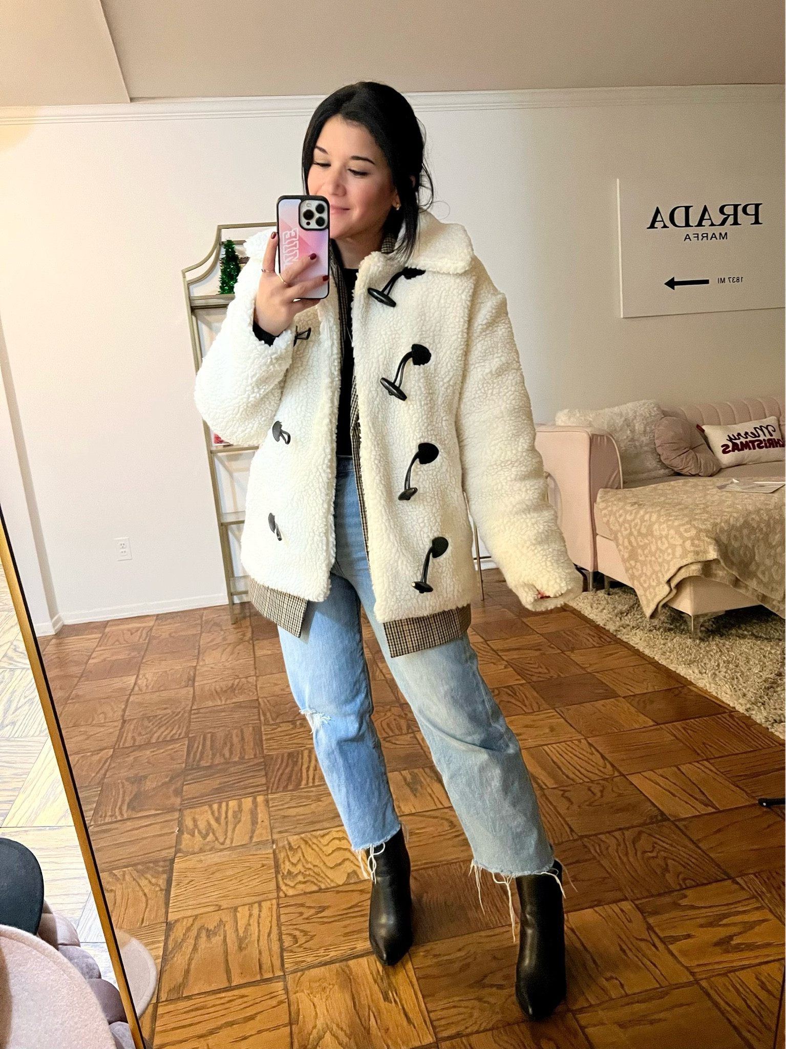 Abercrombie sherpa coat, 30% off! Wearing size XXS

fall outfit ideas, womens fashion 

#LTKHoliday #LTKCyberweek #LTKsalealert
